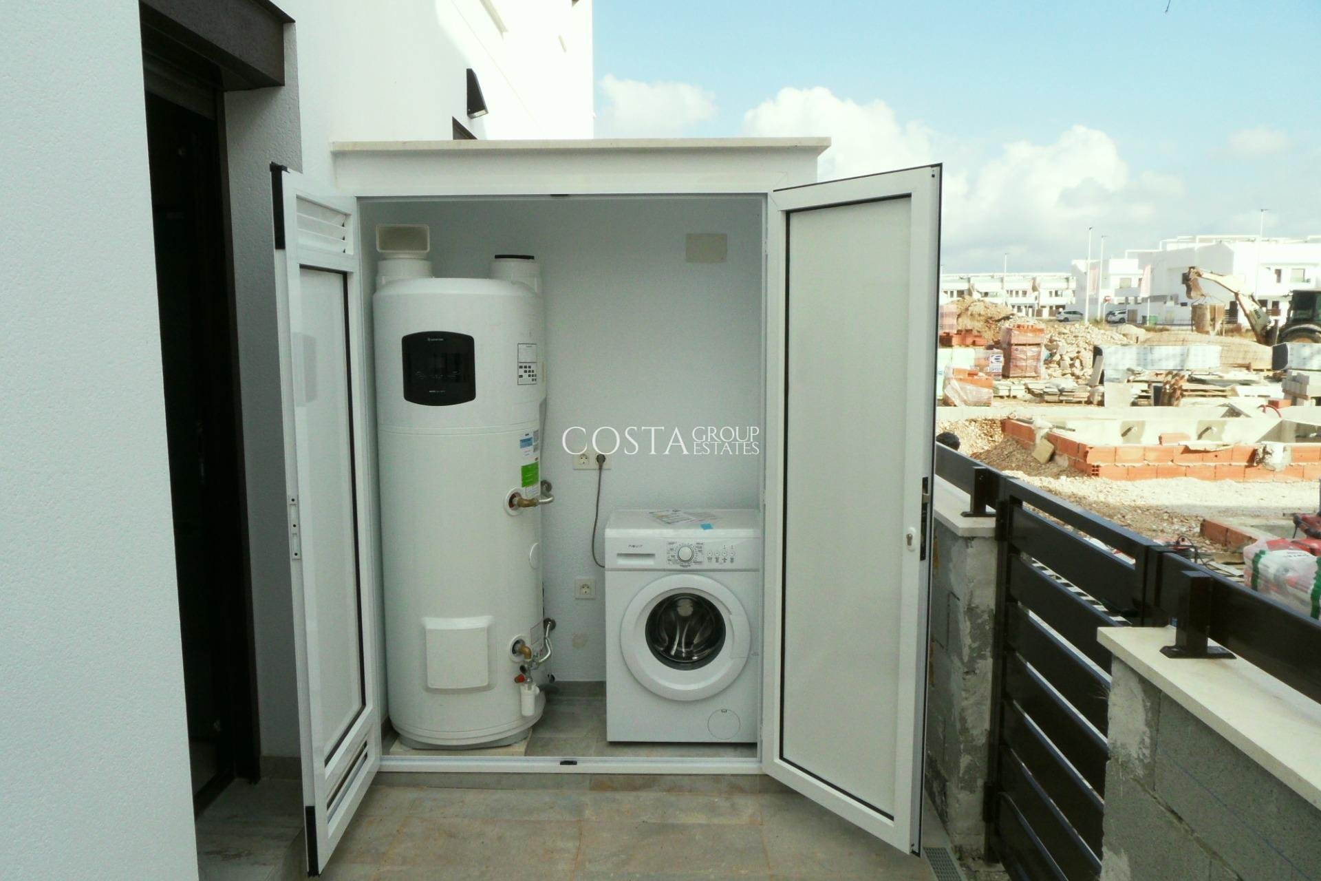 New Build - House -
Pilar de la Horadada - parque Andromeda