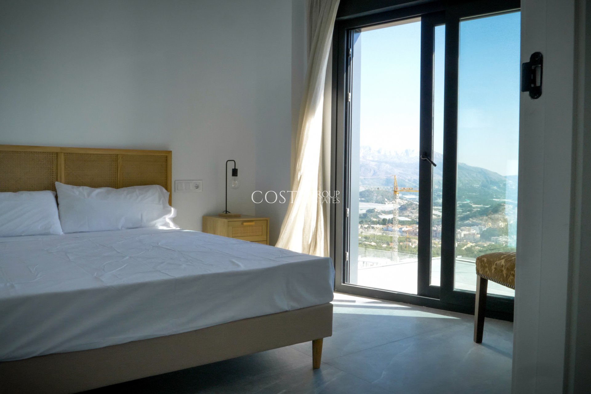 New Build - semi-detached -
Polop