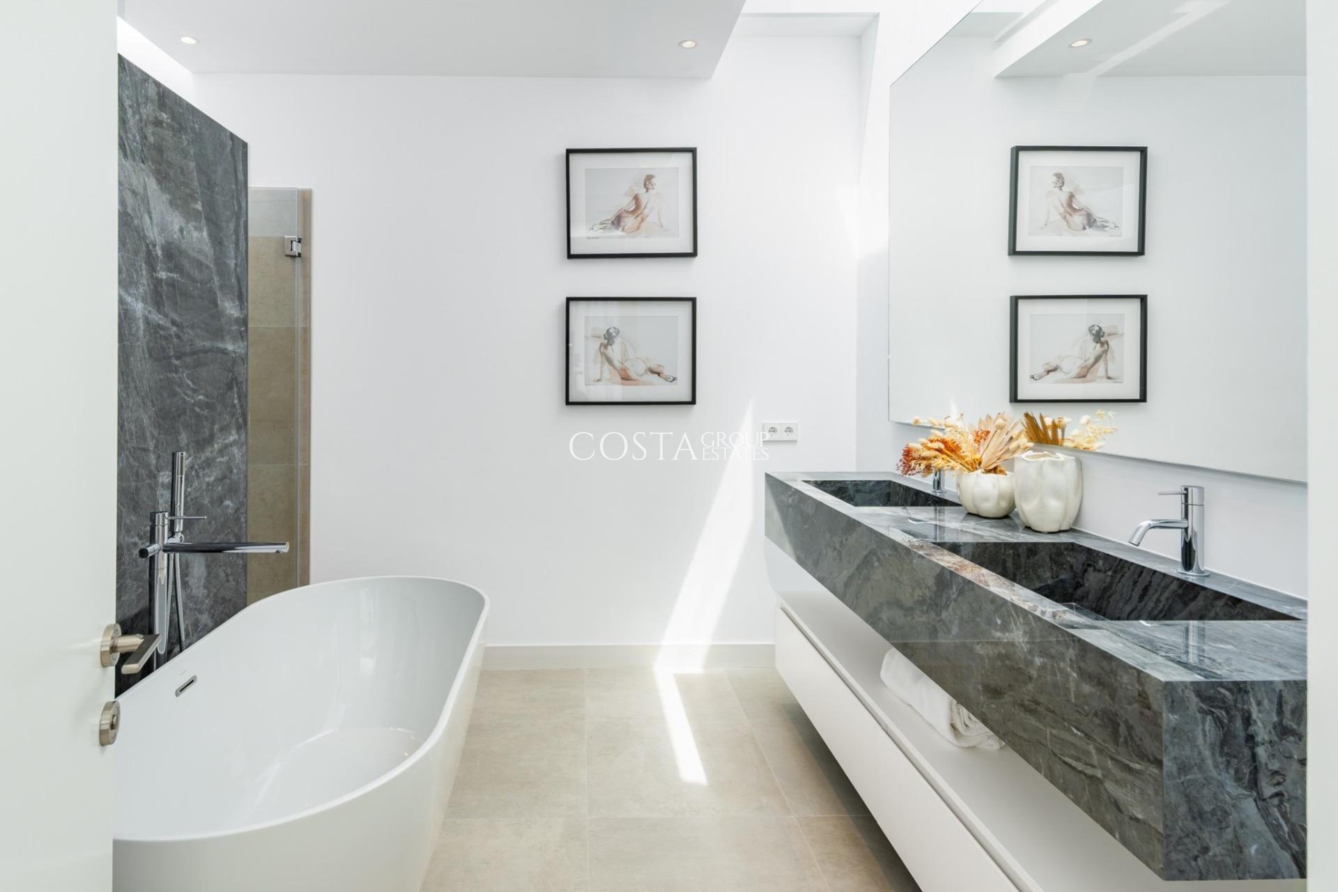 New Build - Villa -
Estepona - Paraiso Alto