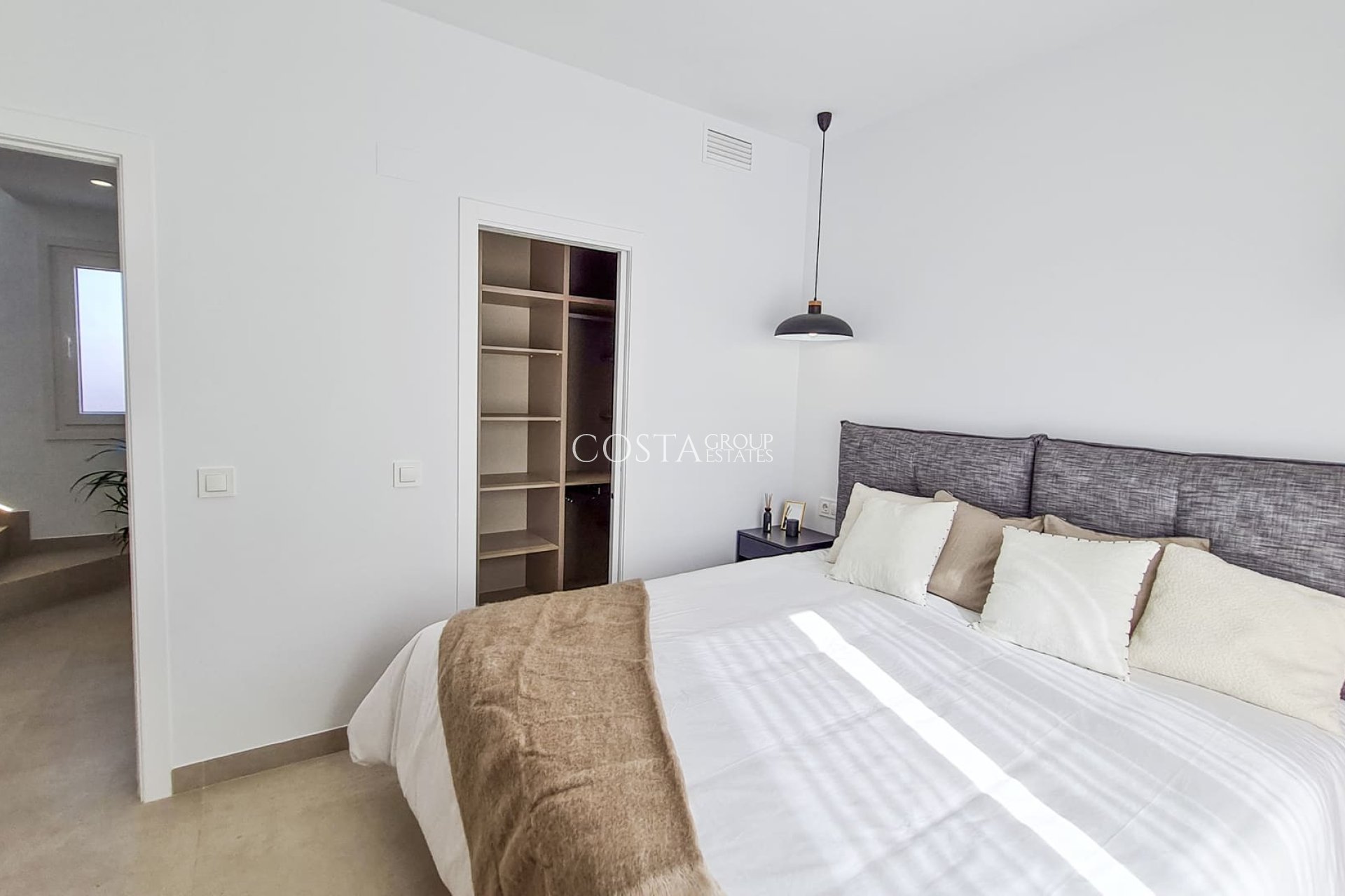 New Build - Villa -
Las Esperanzas