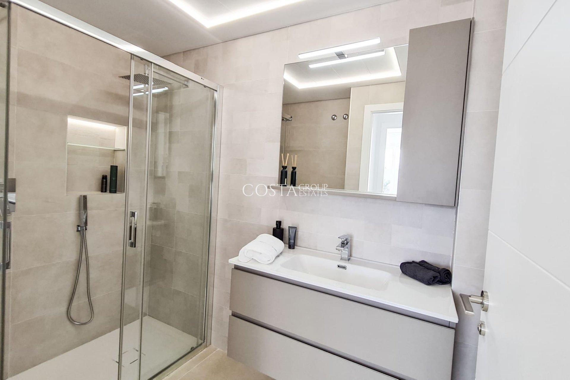 New Build - Villa -
Las Esperanzas