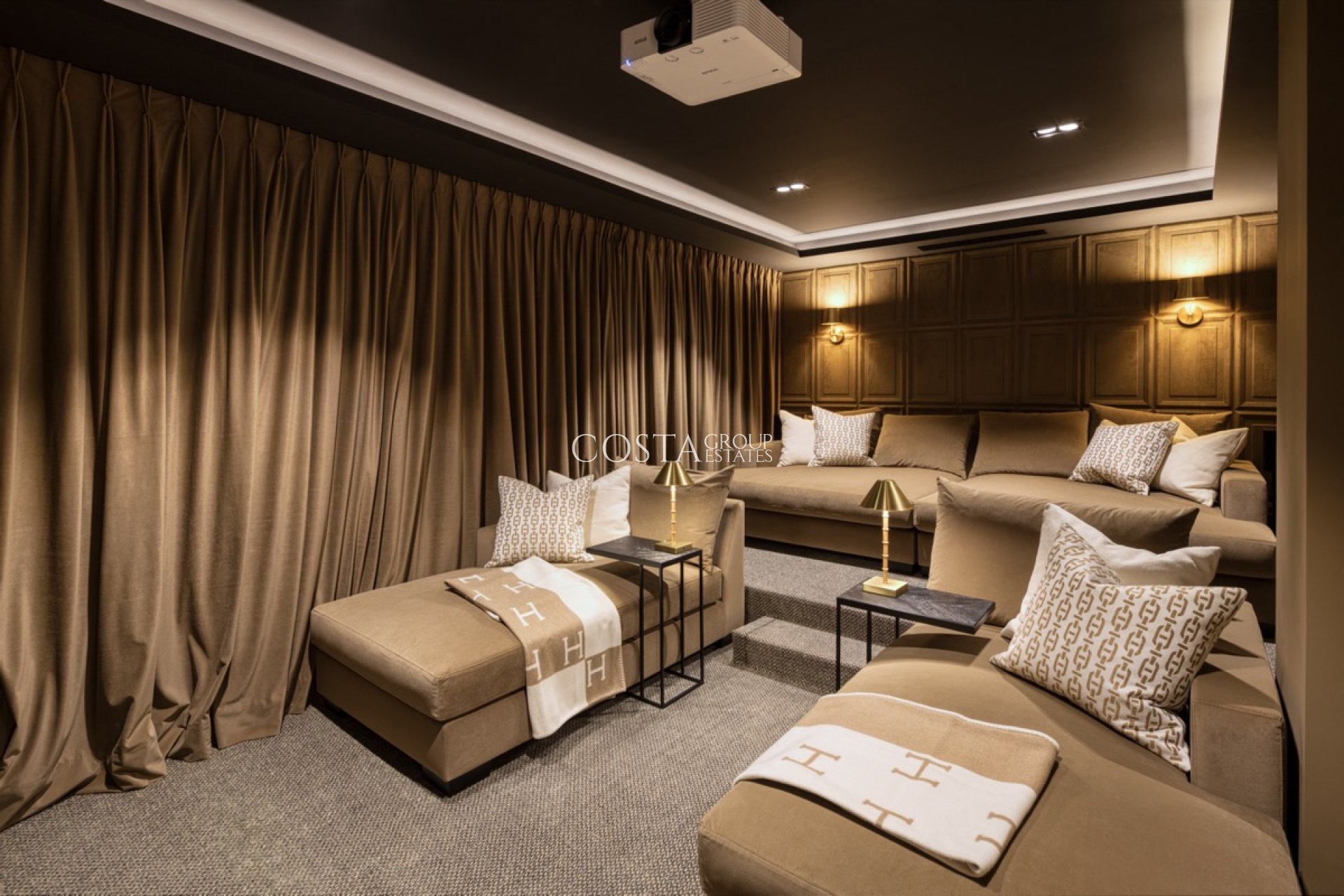 New Build - Villa -
Marbella
