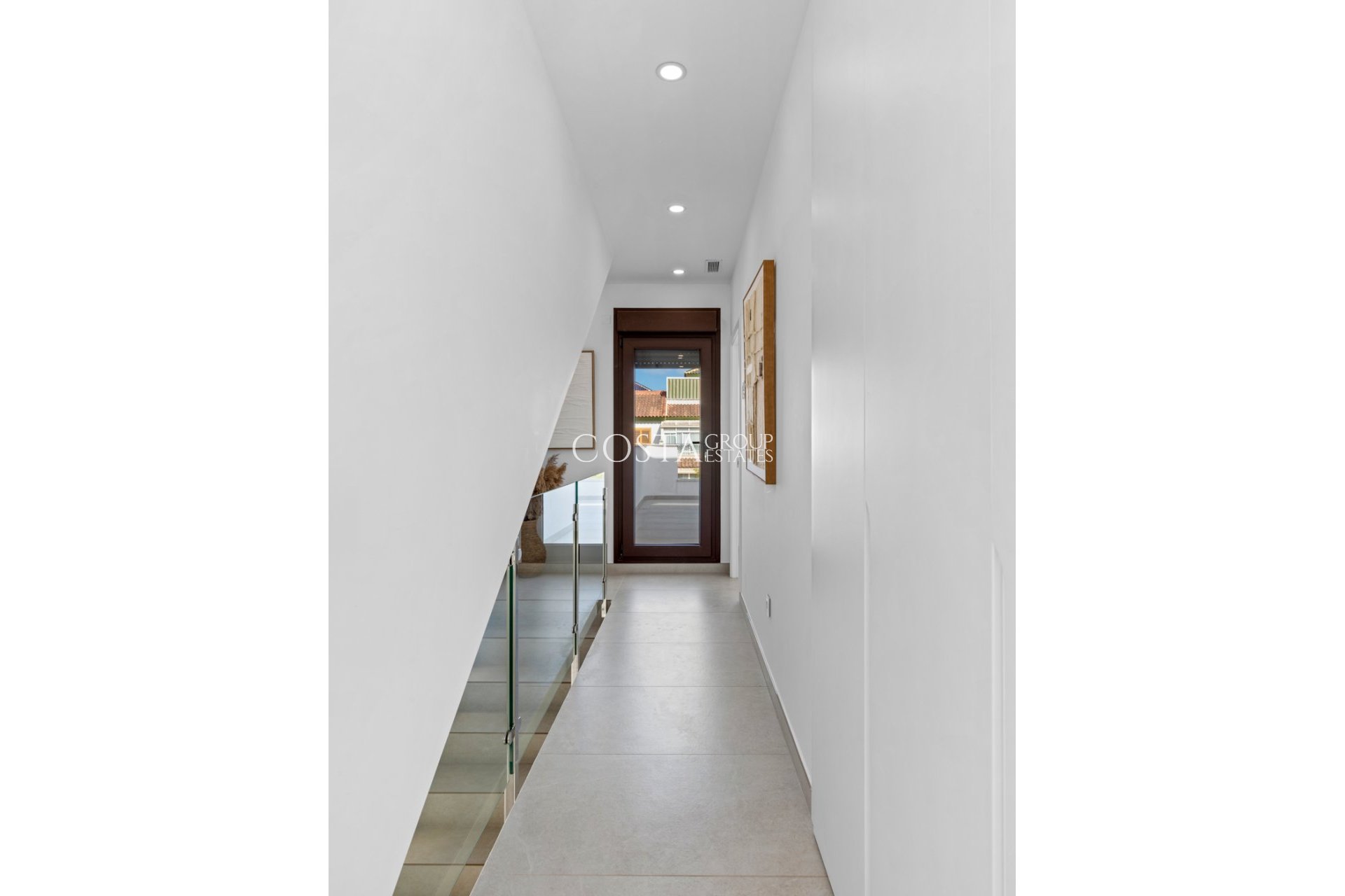 New Build - Villa -
Mil Palmeras