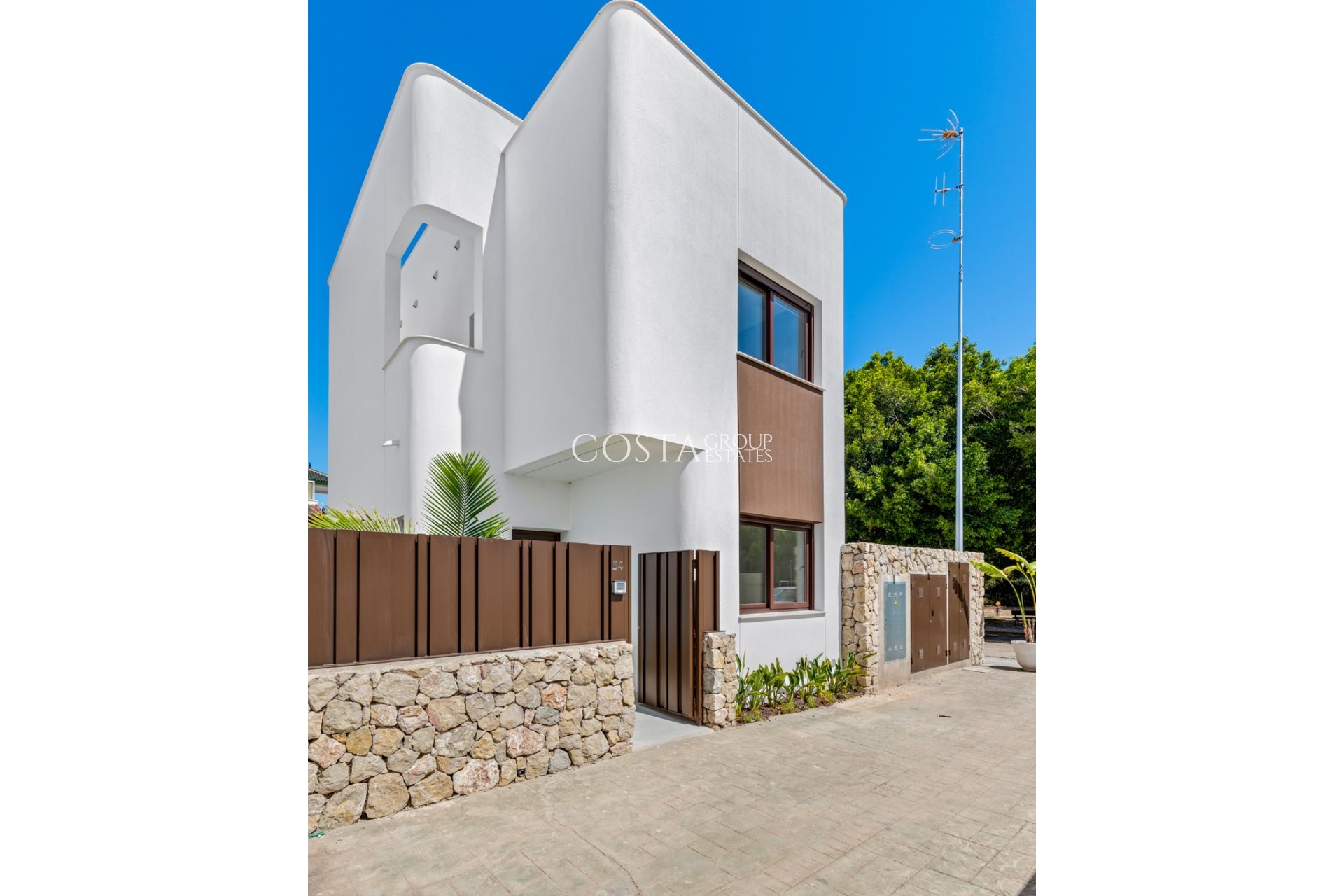 New Build - Villa -
Mil Palmeras