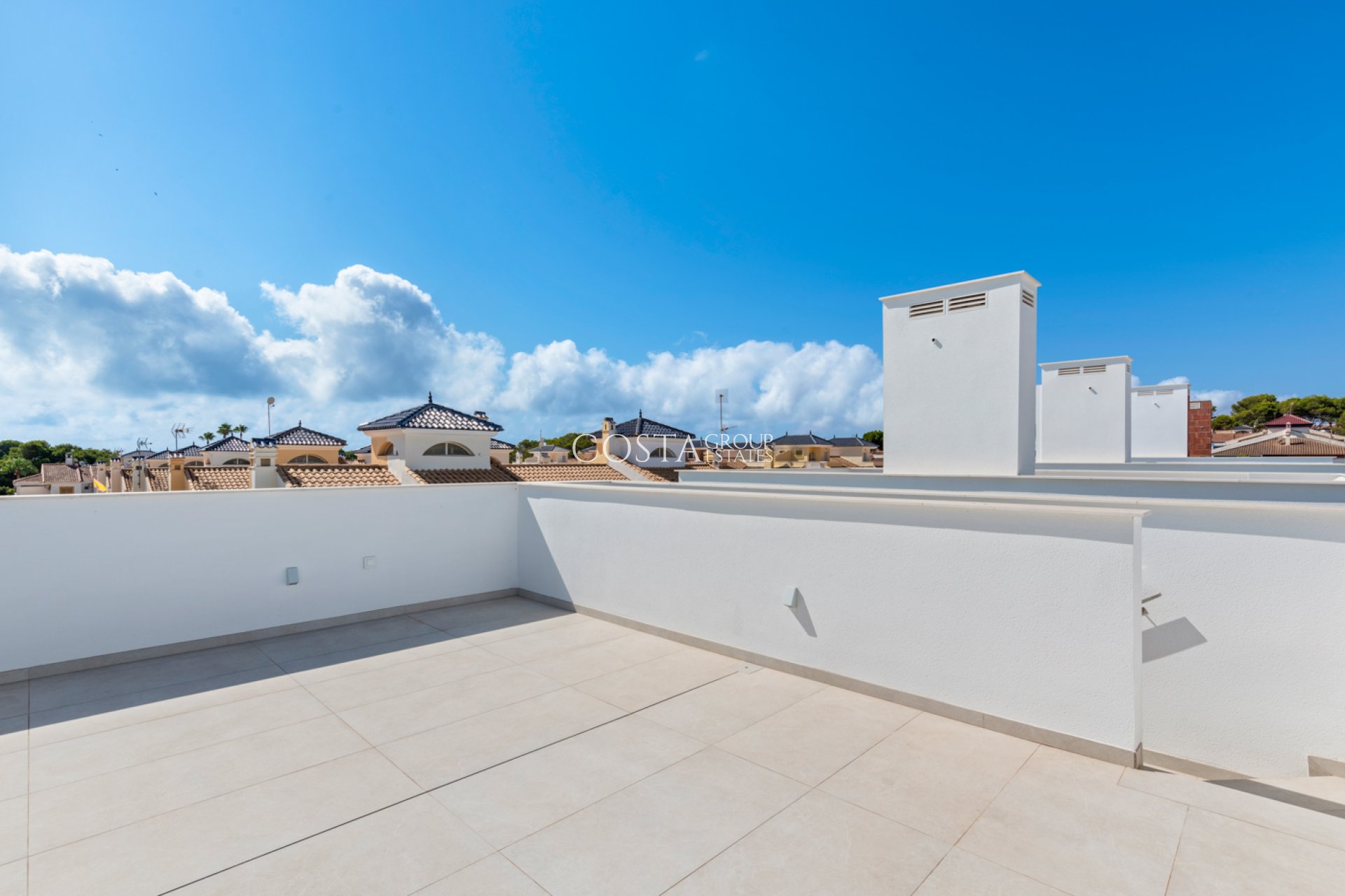 New Build - Villa -
Mil Palmeras