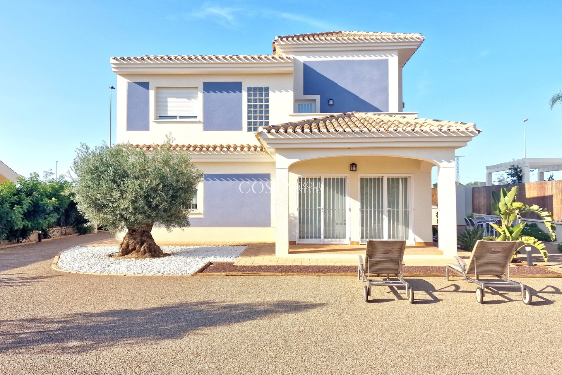 New Build - Villa -
Purias