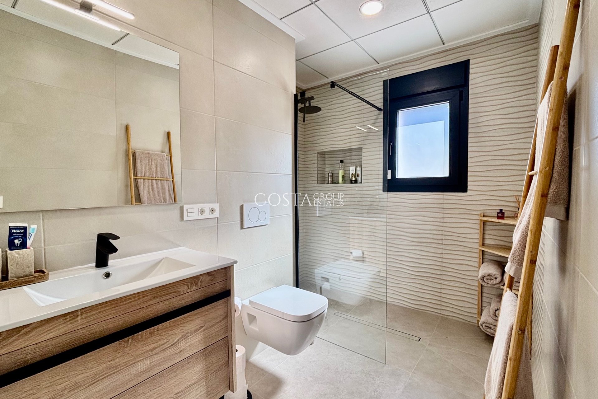 New Build - Villa -
Rafal