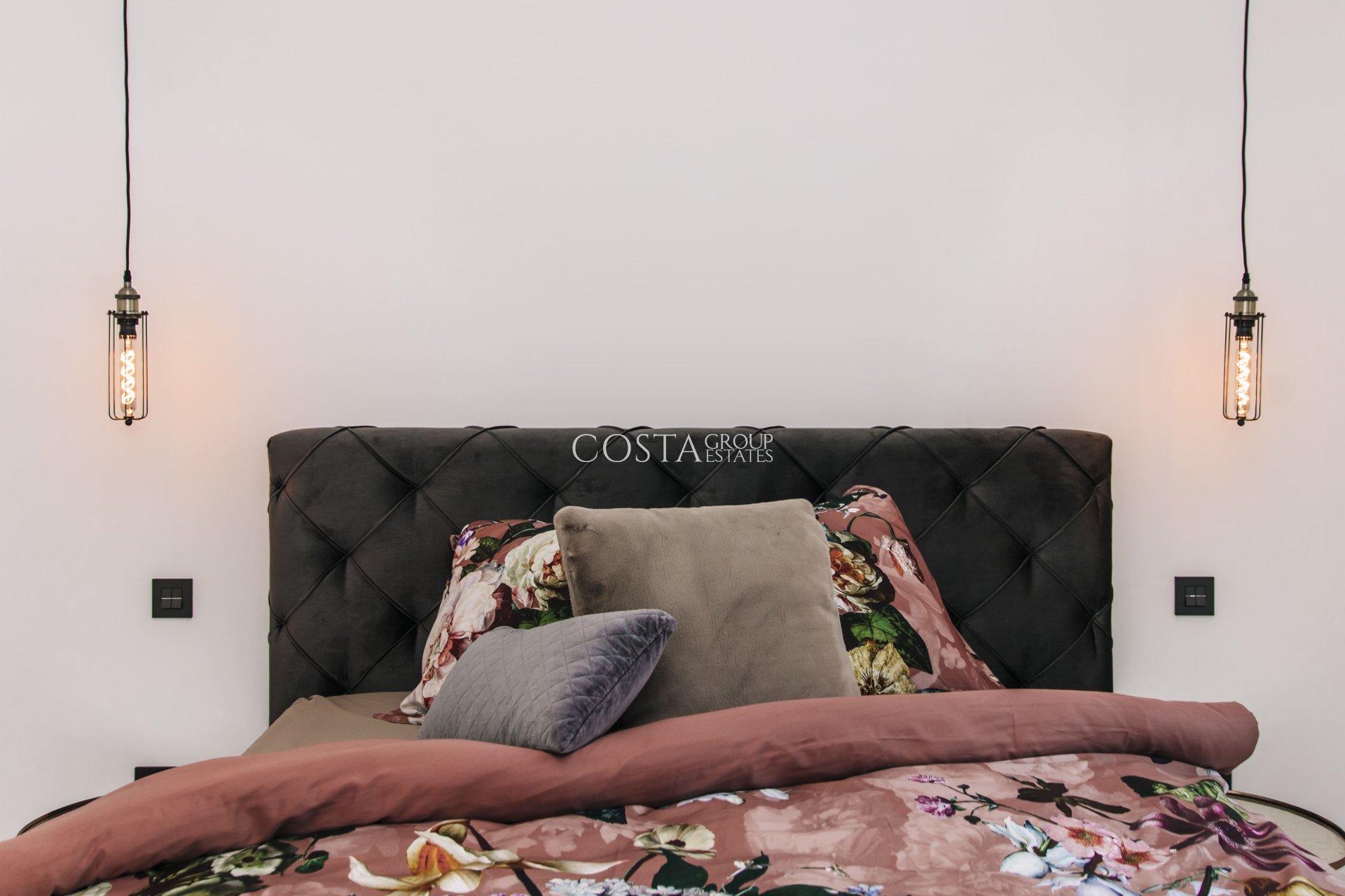 New Build - Villa -
Rojales