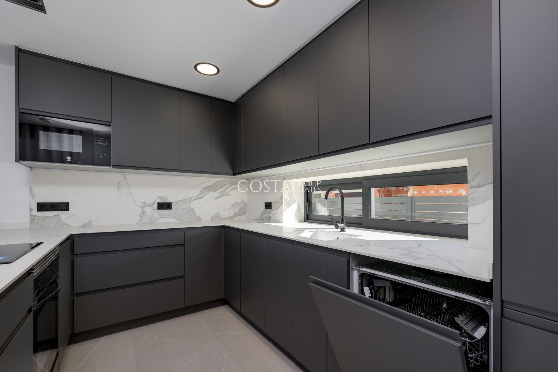 New Build - Villa -
Torrevieja - Sector 25