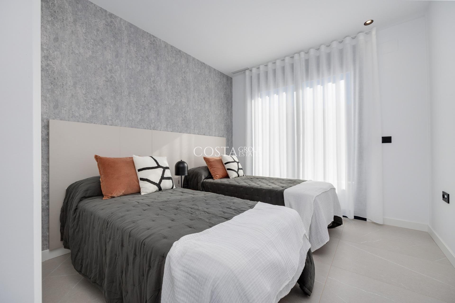 New Build - Villa -
Torrevieja - Sector 25