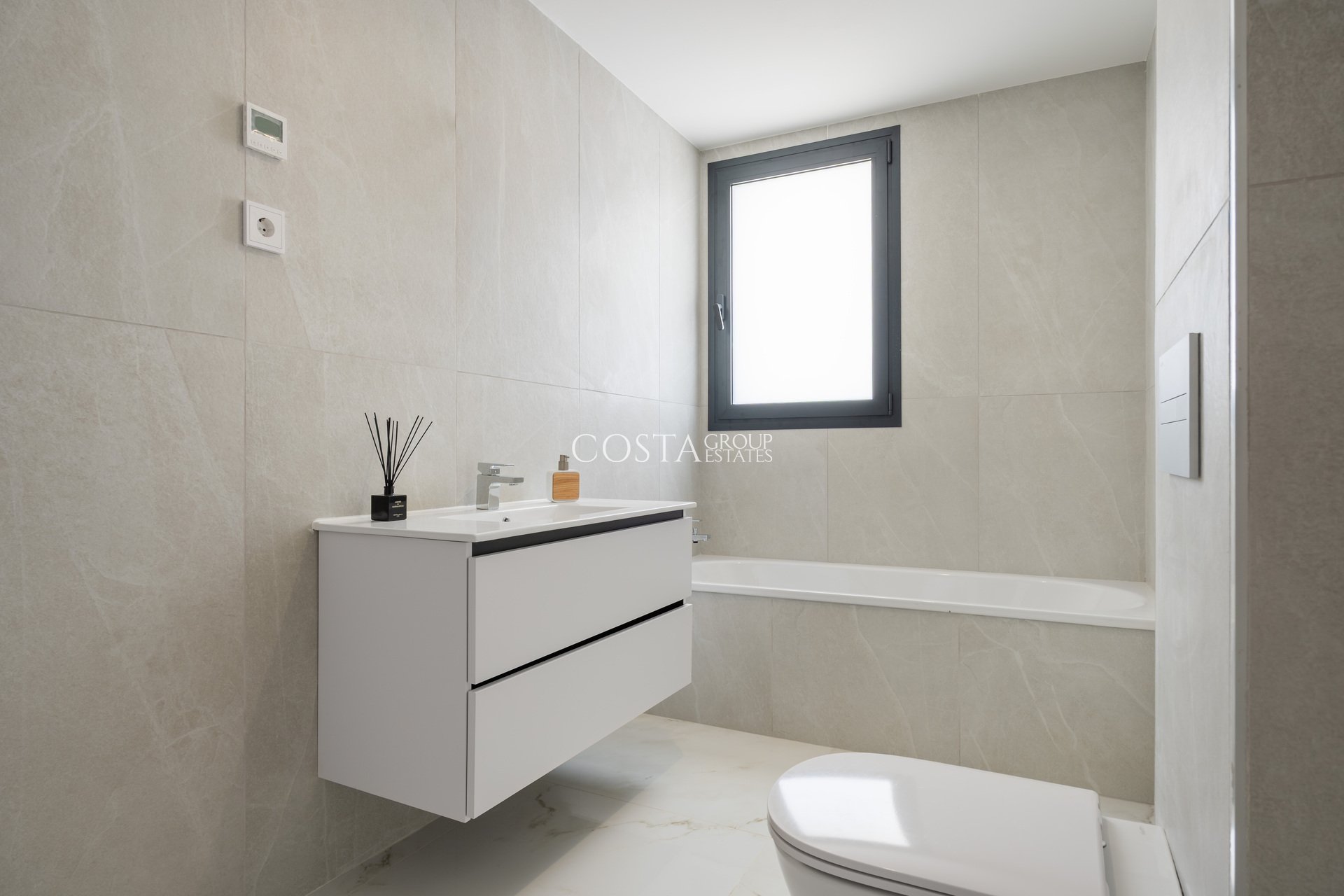 Nieuwbouw Woningen - Apartments -
Estepona