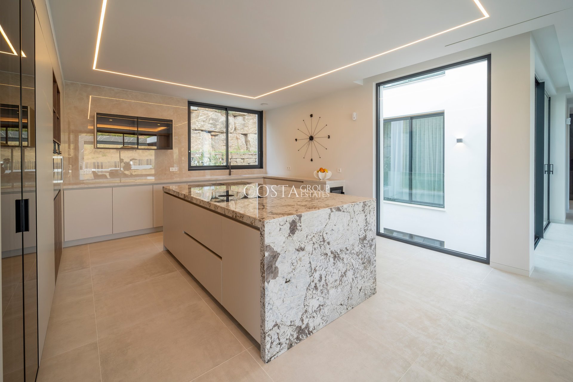 Nieuwbouw Woningen - Villa -
Benahavís