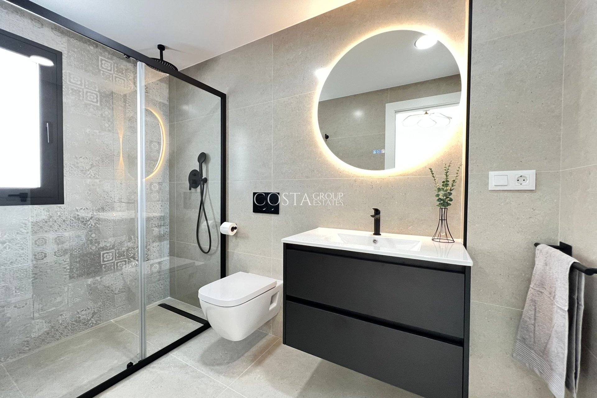 Nieuwbouw Woningen - Villa -
Benferri