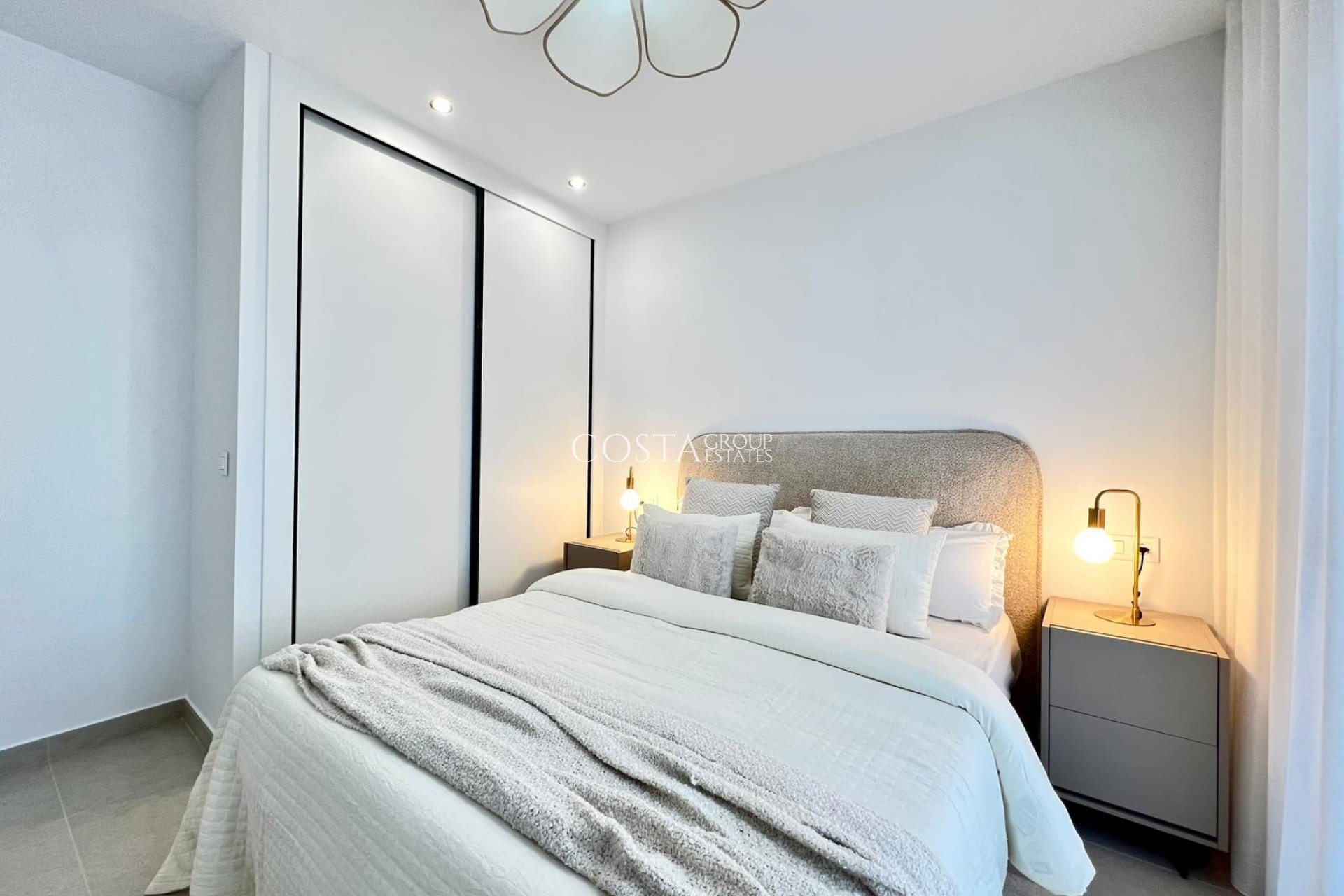 Nieuwbouw Woningen - Villa -
Benferri