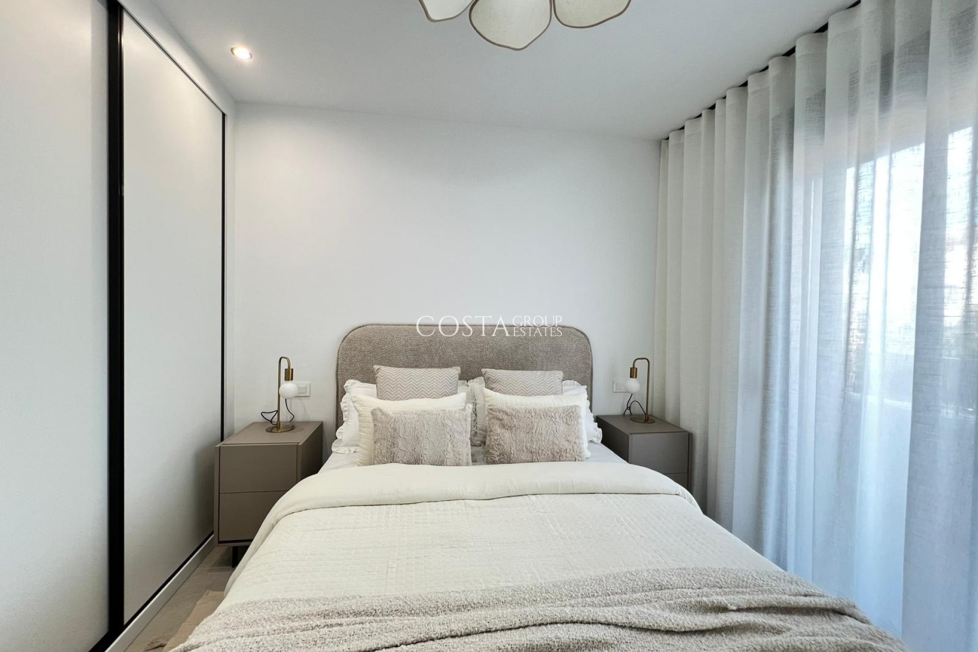 Nieuwbouw Woningen - Villa -
Benferri