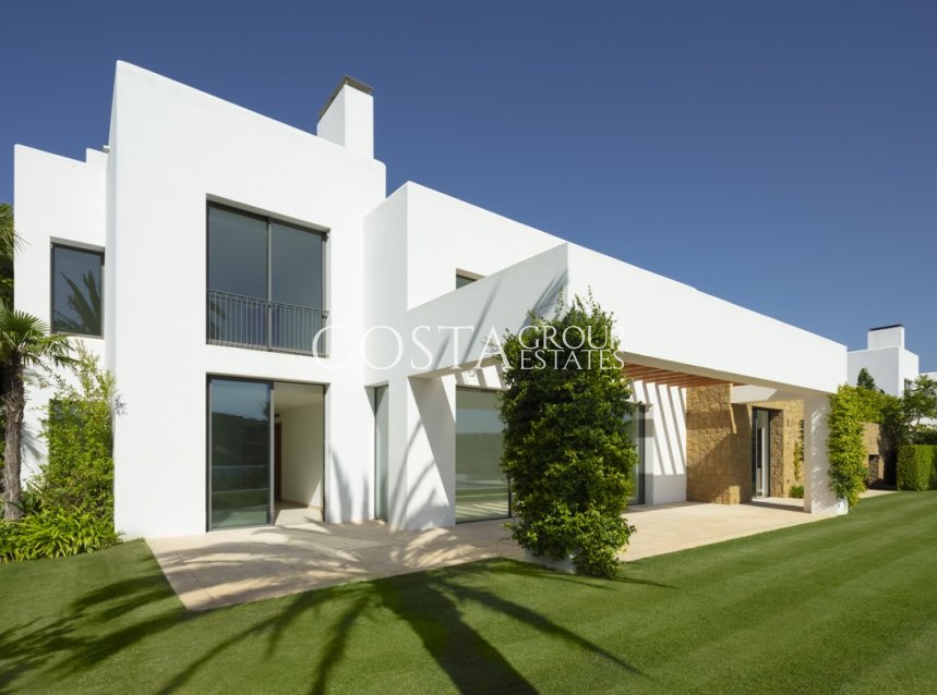 Nieuwbouw Woningen - Villa -
Casares