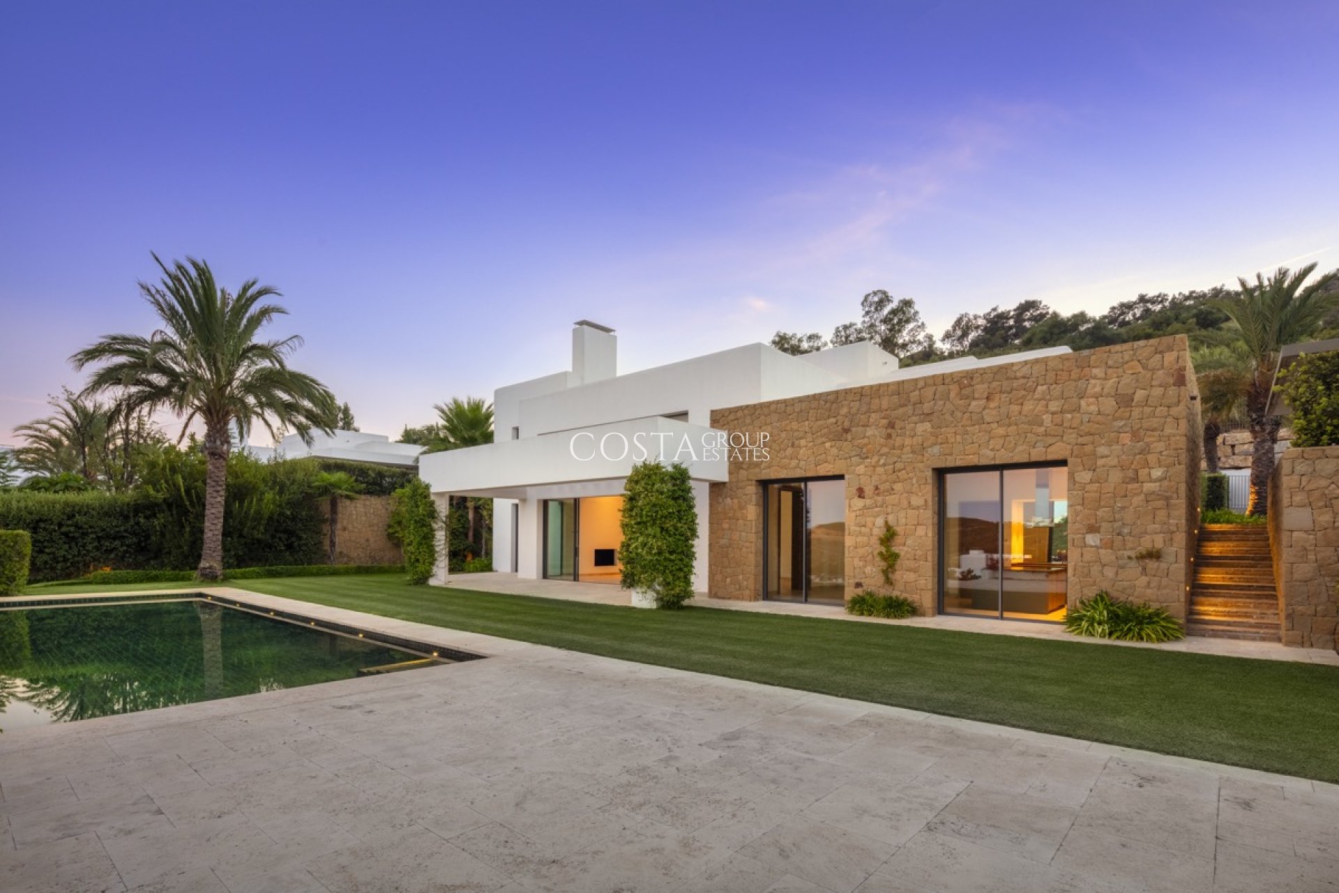 Nieuwbouw Woningen - Villa -
Casares