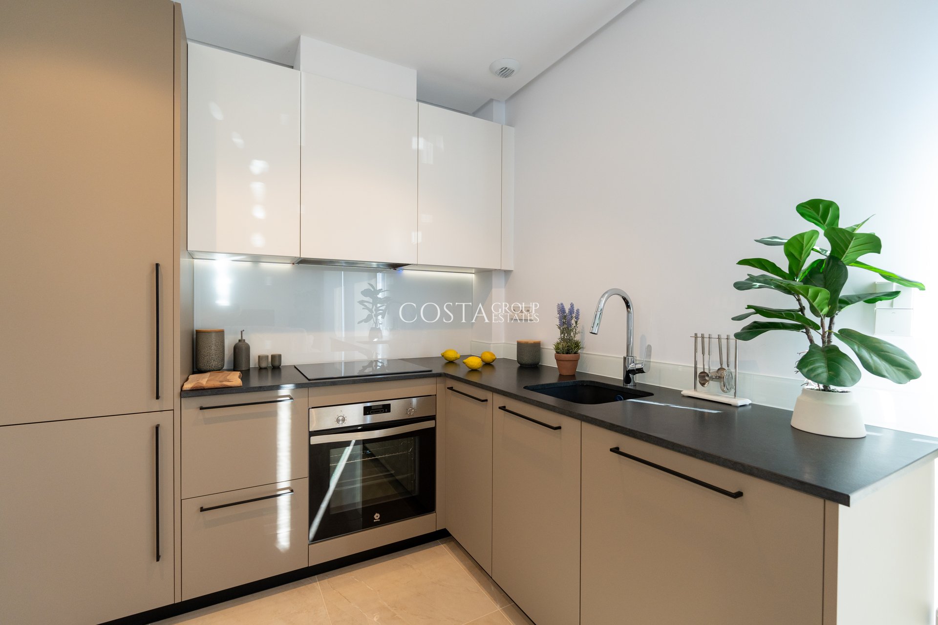 Nieuwbouw Woningen - Villa -
Elche