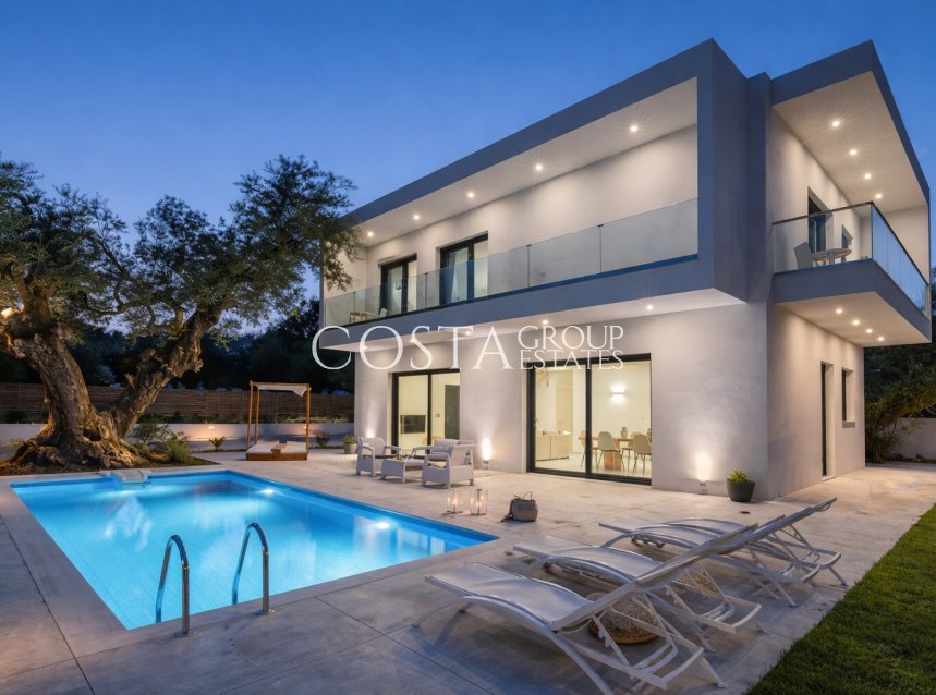Nieuwbouw Woningen - Villa -
Estepona