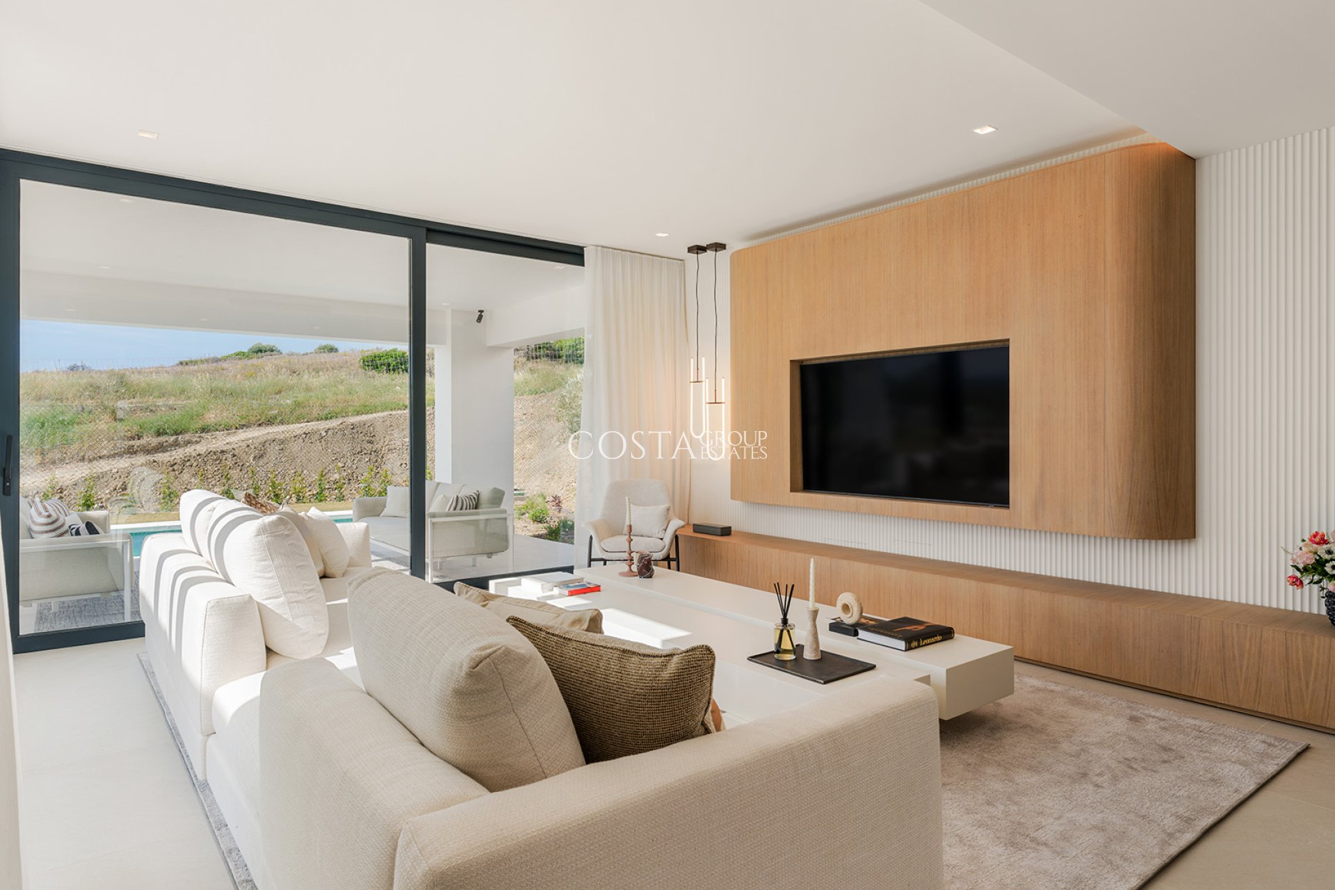 Nieuwbouw Woningen - Villa -
Estepona