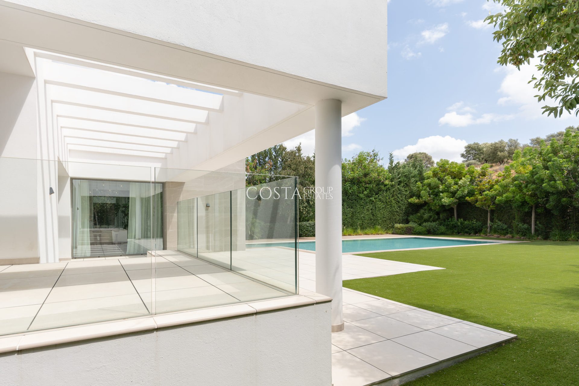 Nieuwbouw Woningen - Villa -
Estepona