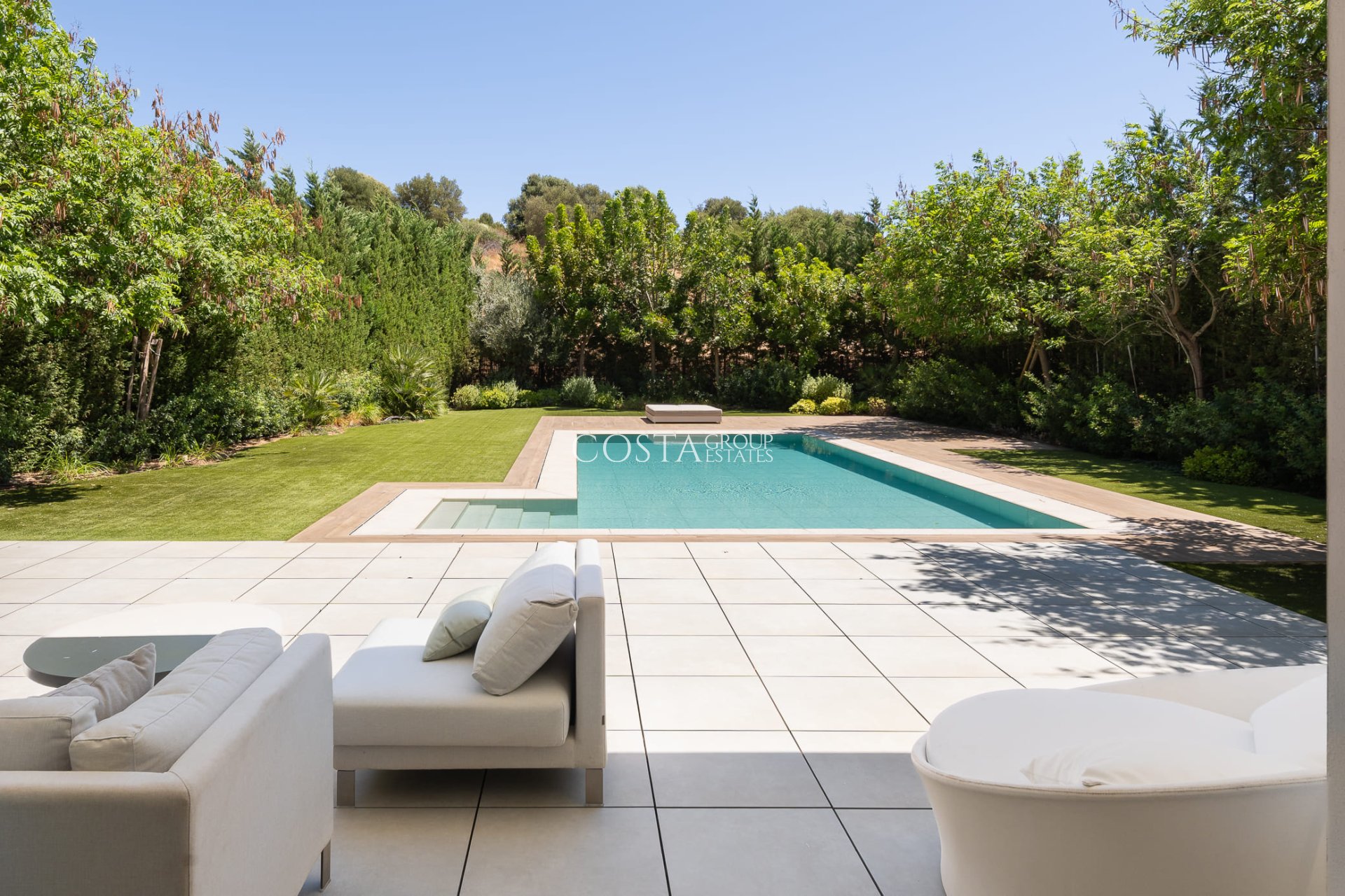Nieuwbouw Woningen - Villa -
Estepona