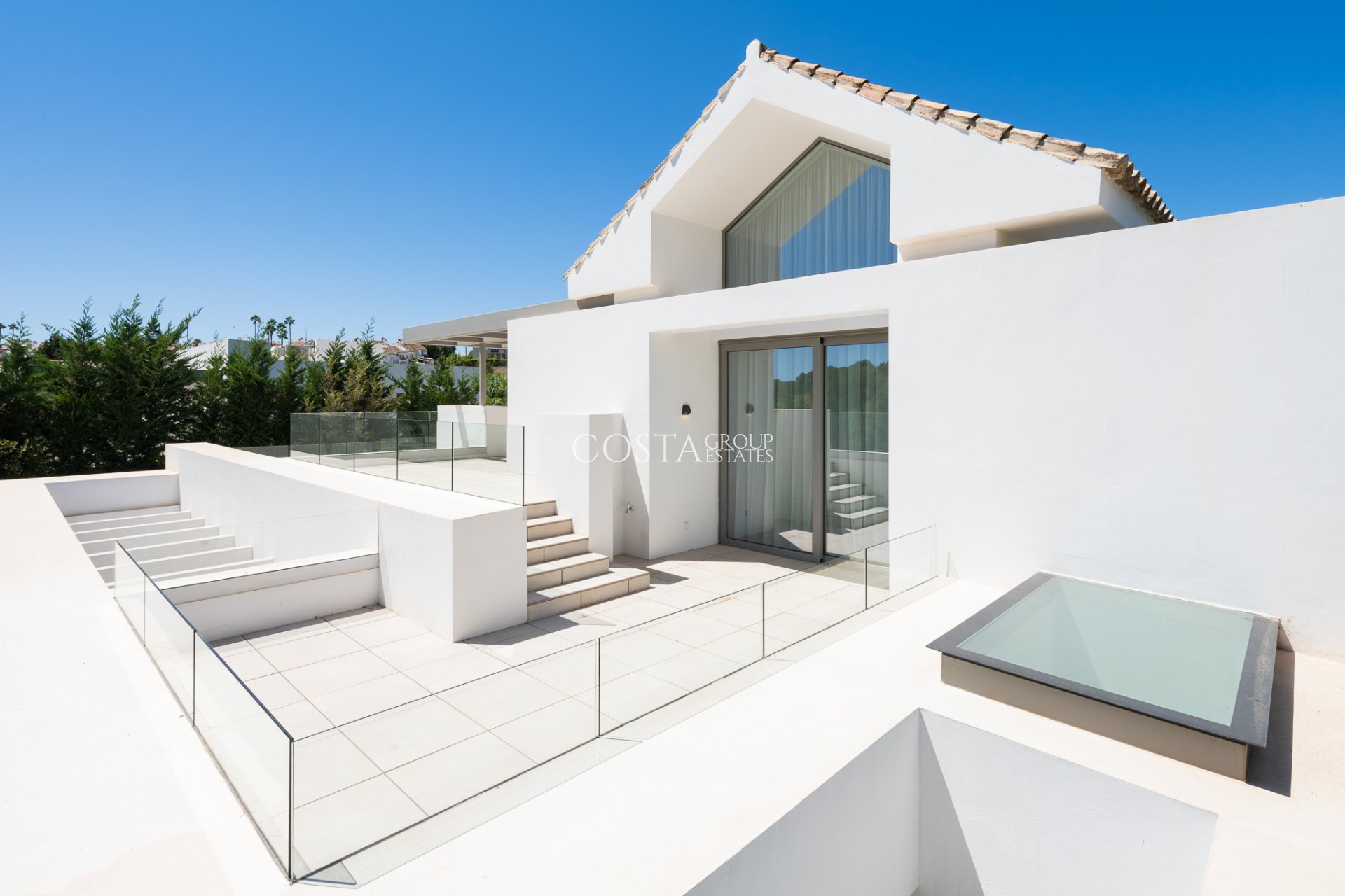 Nieuwbouw Woningen - Villa -
Estepona