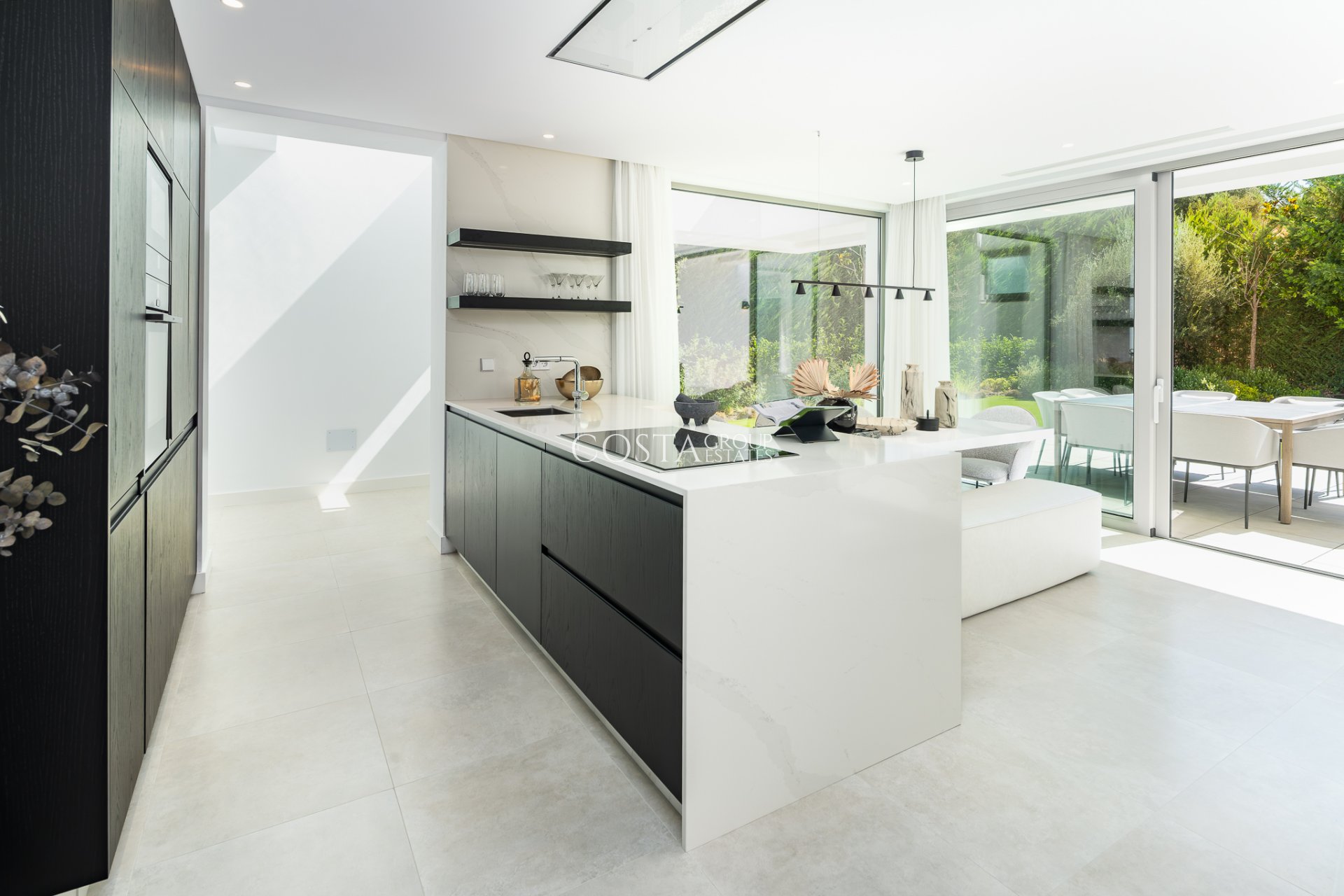 Nieuwbouw Woningen - Villa -
Estepona