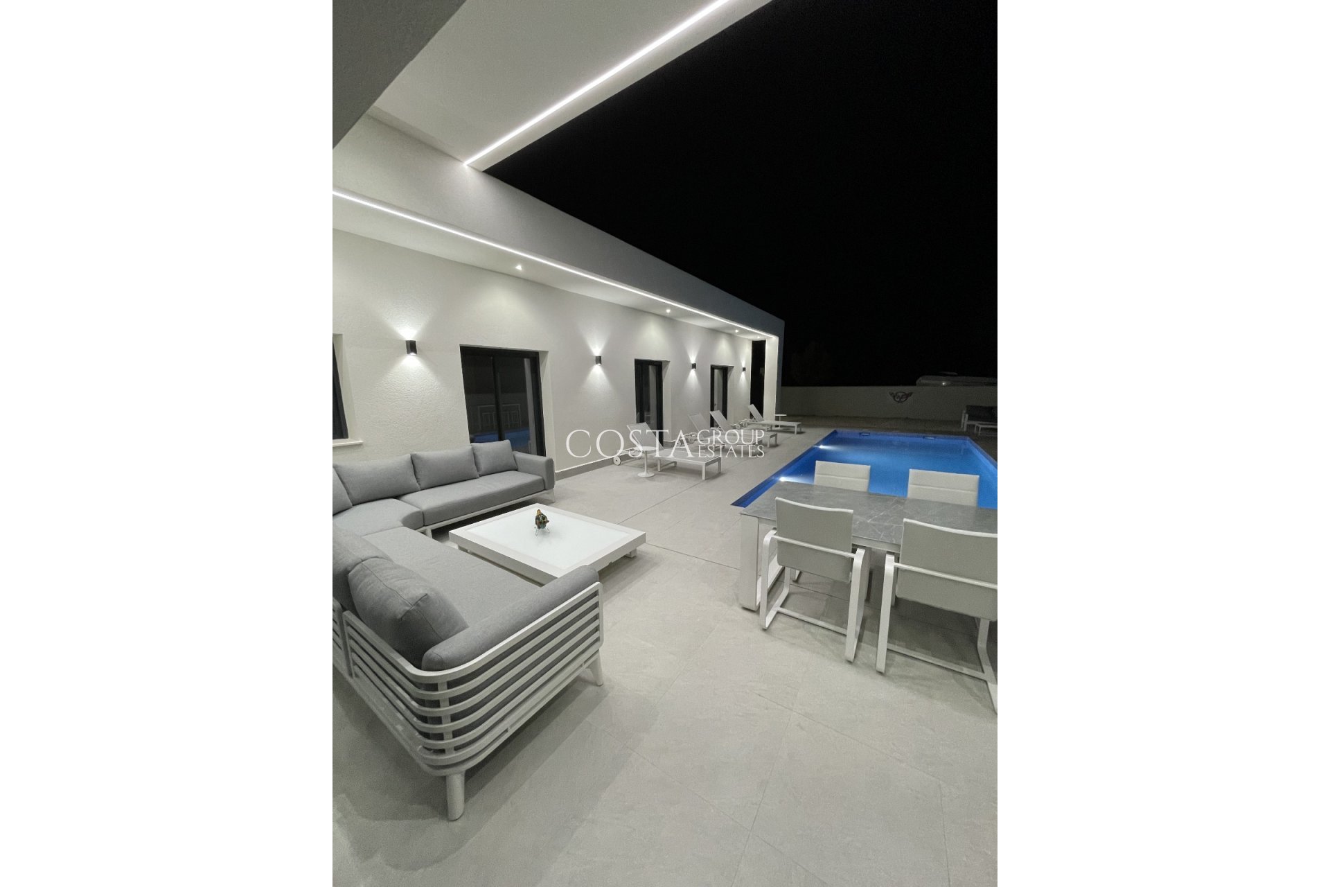 Nieuwbouw Woningen - Villa -
La Romana