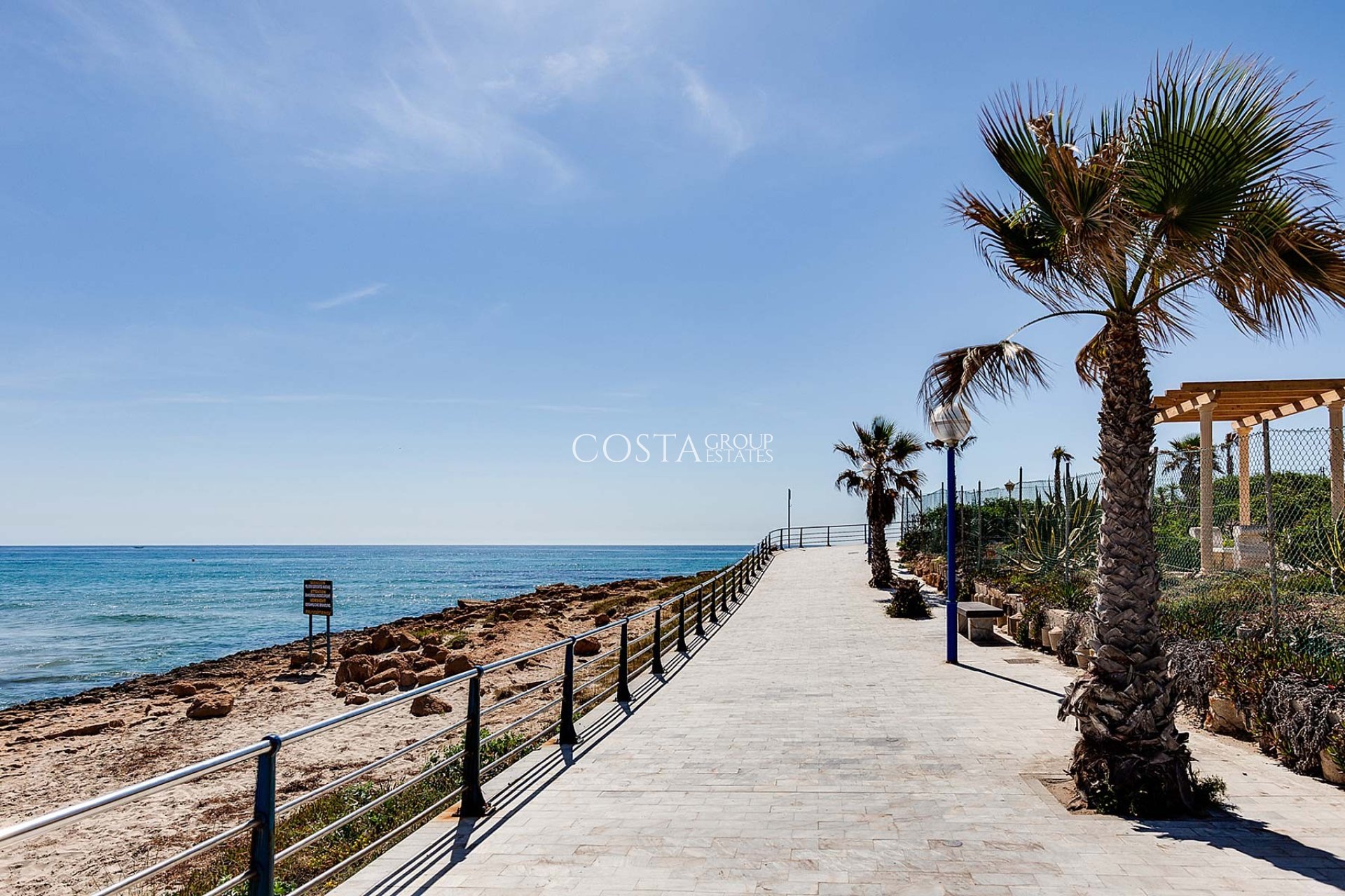 Nieuwbouw Woningen - Villa -
La Zenia