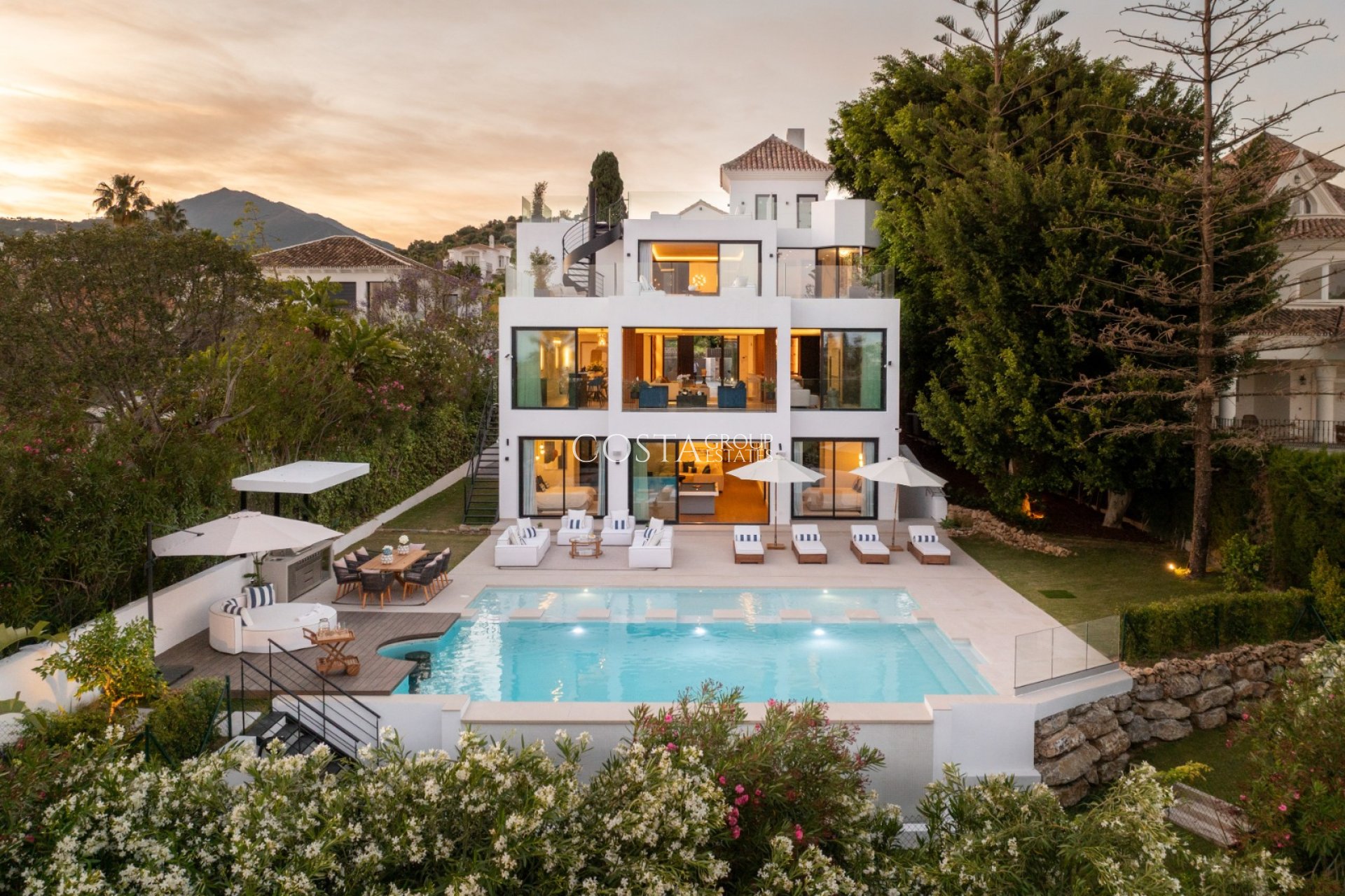 Nieuwbouw Woningen - Villa -
Marbella