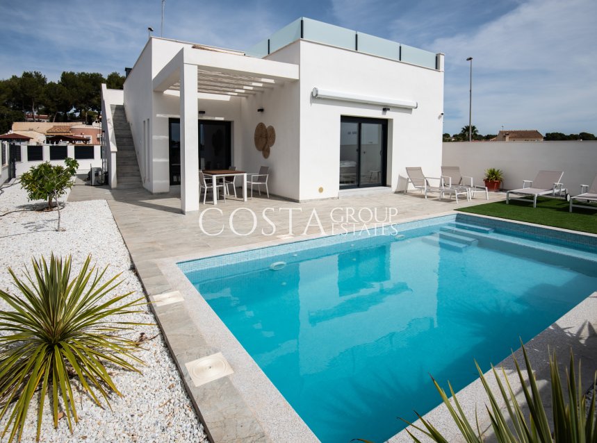 Nieuwbouw Woningen - Villa -
Pinar de Campoverde