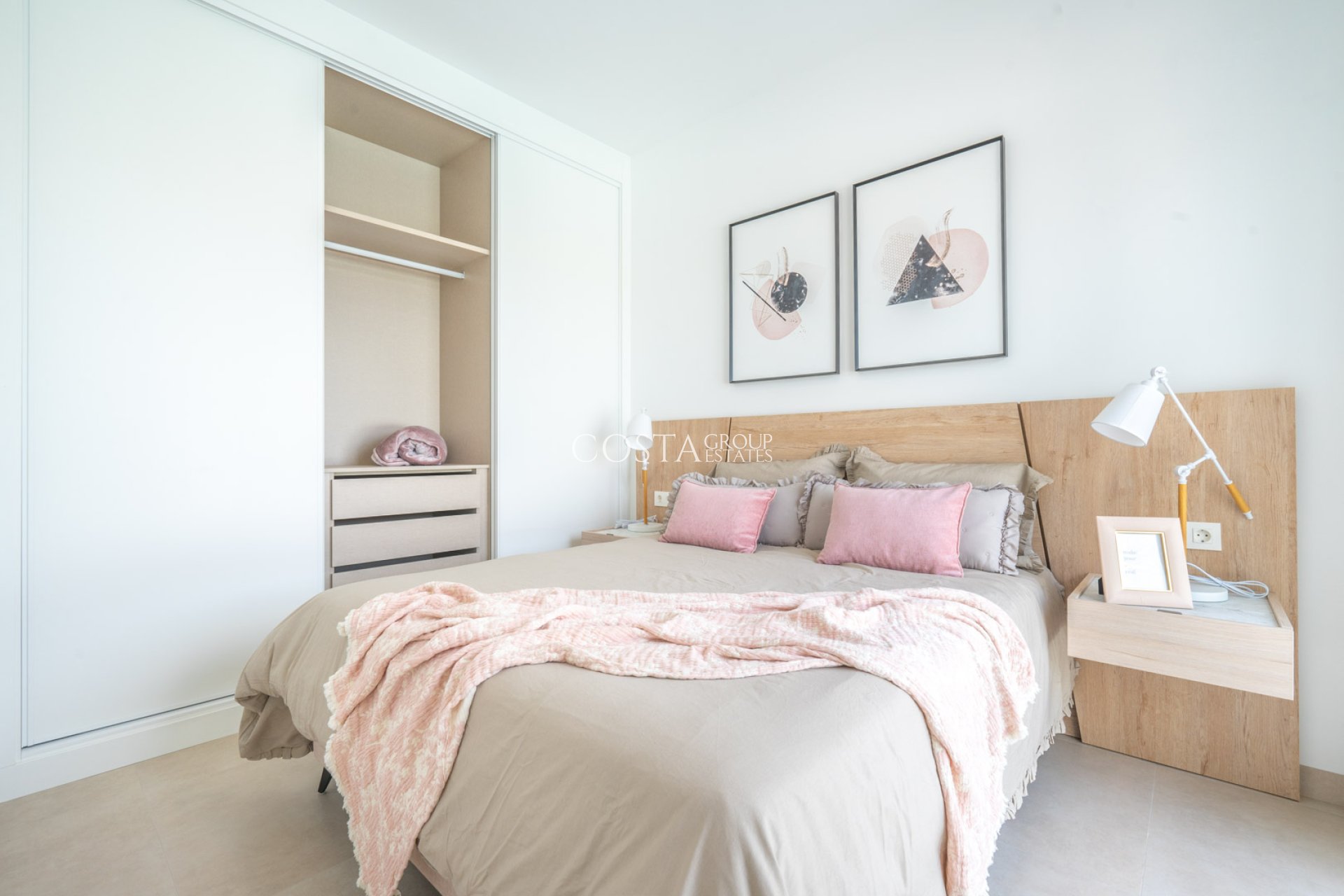 Nieuwbouw Woningen - Villa -
Roldán