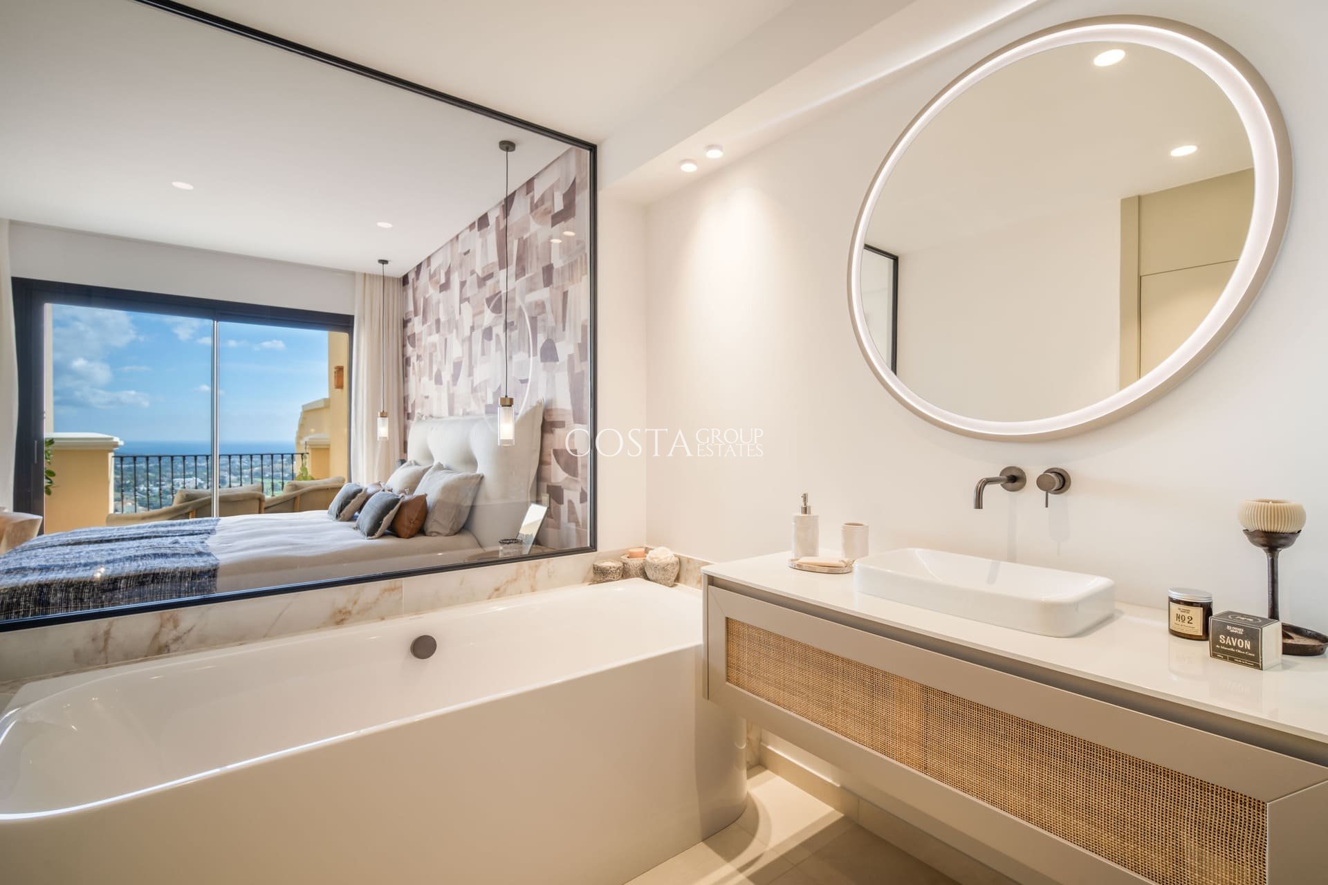 Nouvelle construction - Apartments -
Benahavís