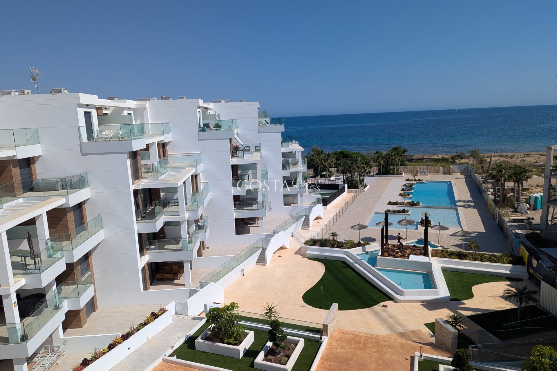 Nouvelle construction - Apartments -
Denia - Dénia
