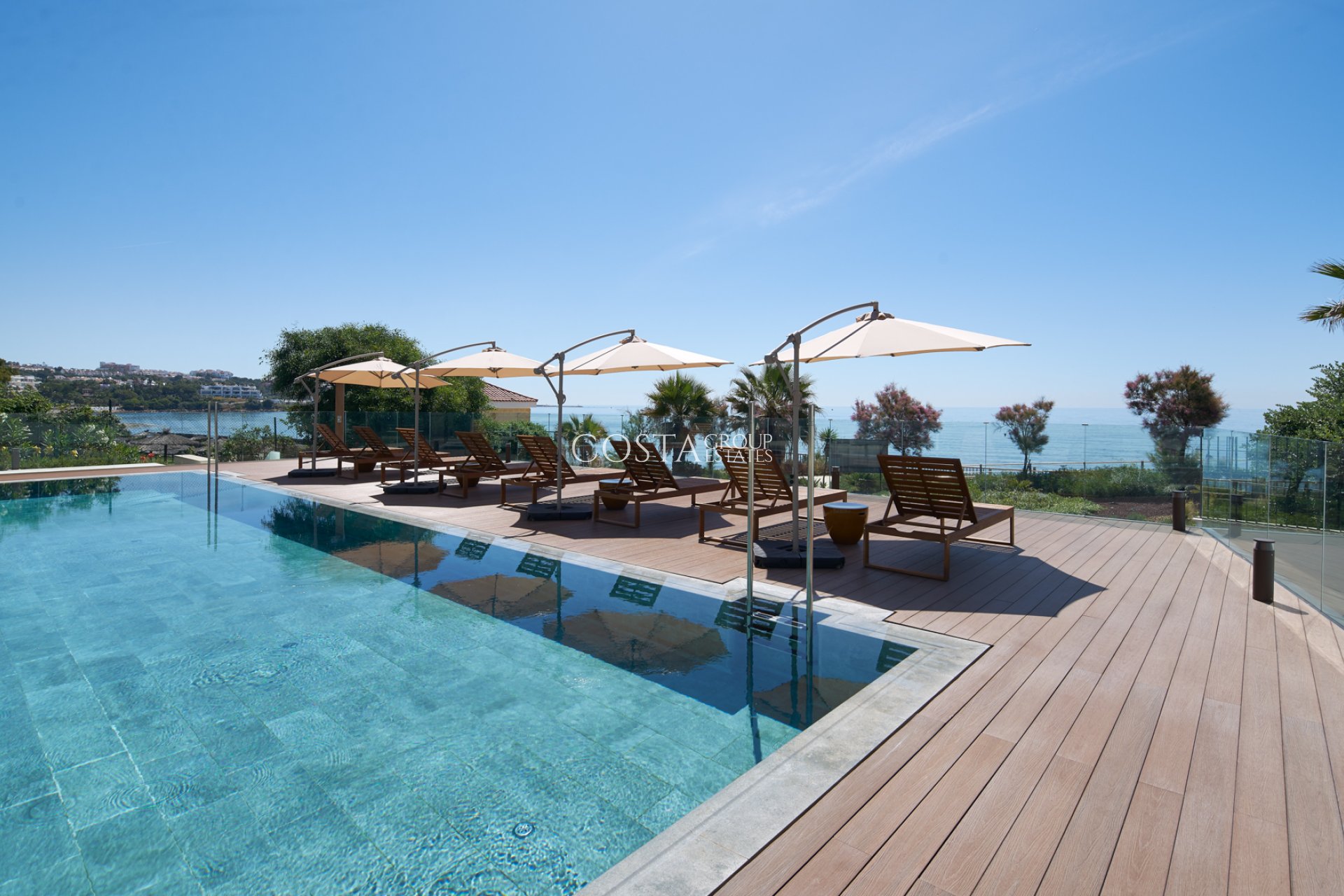 Nouvelle construction - Apartments -
Estepona