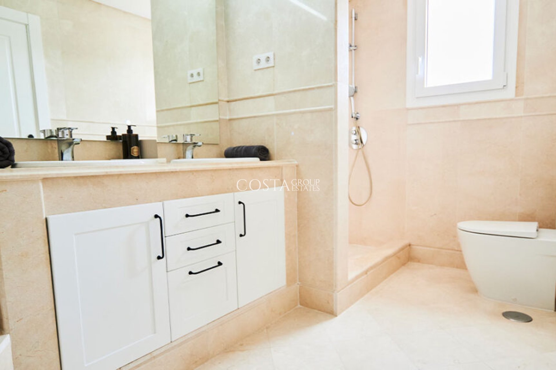 Nouvelle construction - Apartments -
Marbella