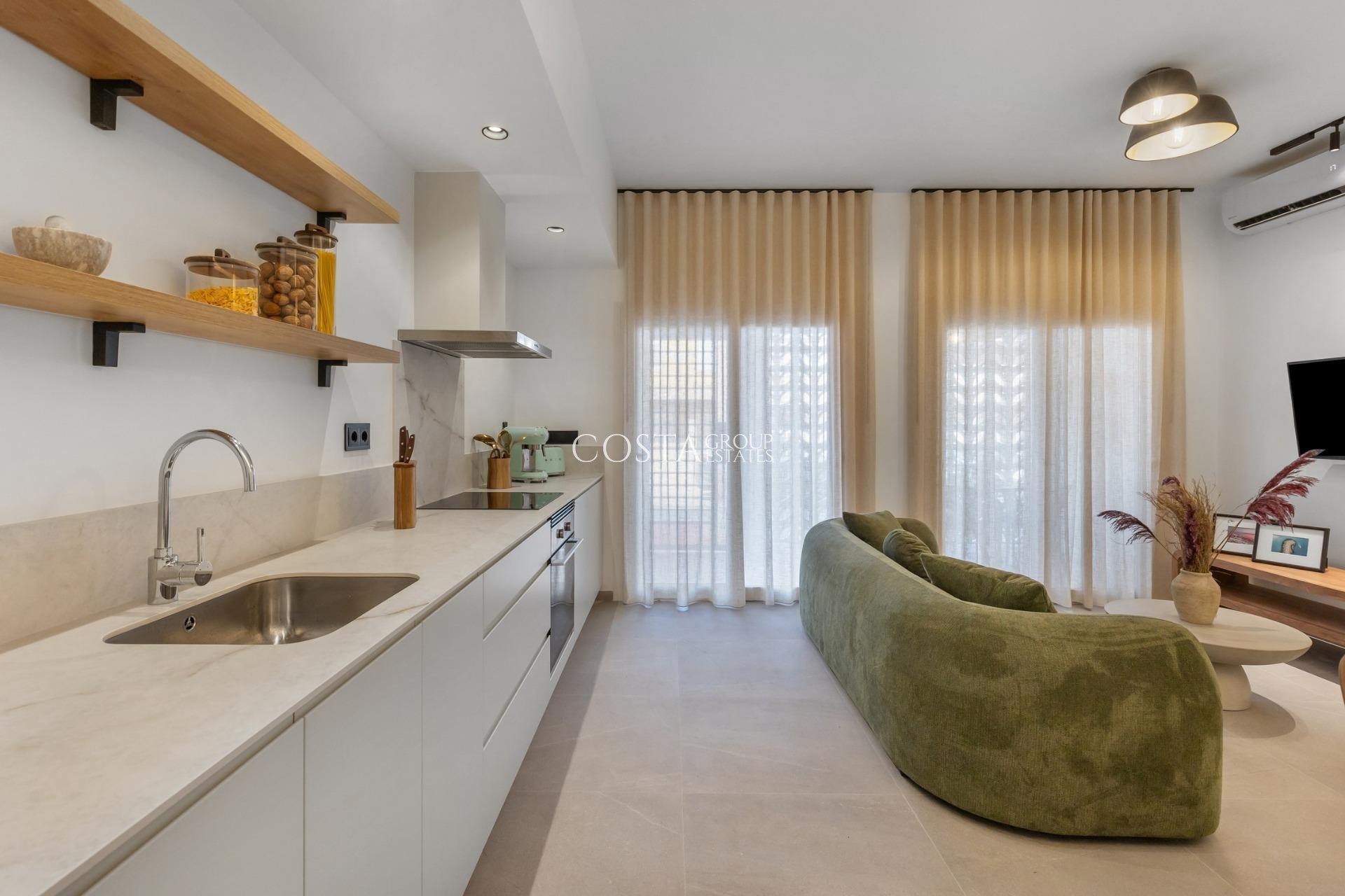 Nouvelle construction - Apartments -
Torrevieja - Playa Los Naufragos