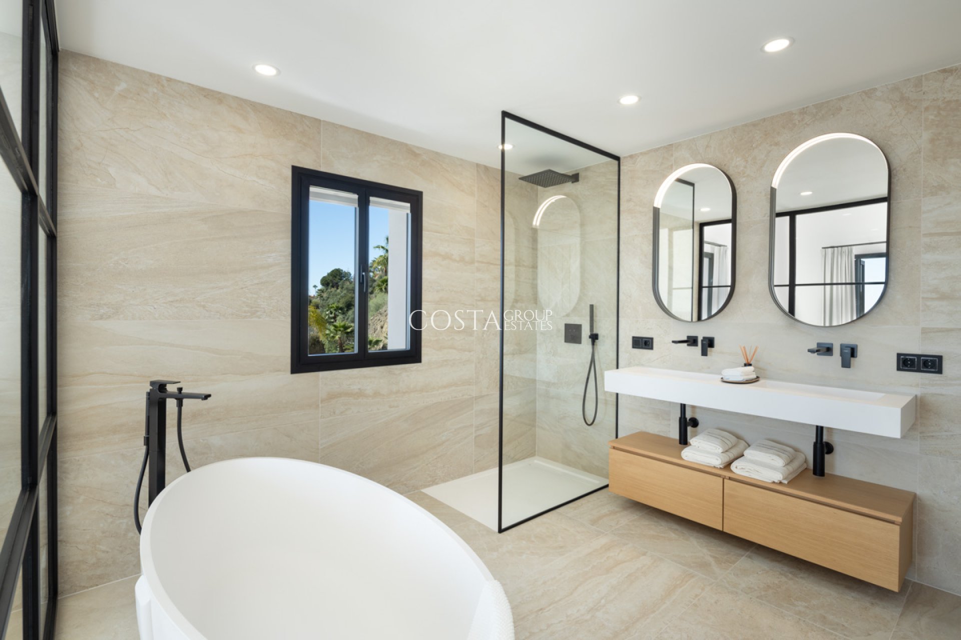 Nouvelle construction - Villa -
Benahavís