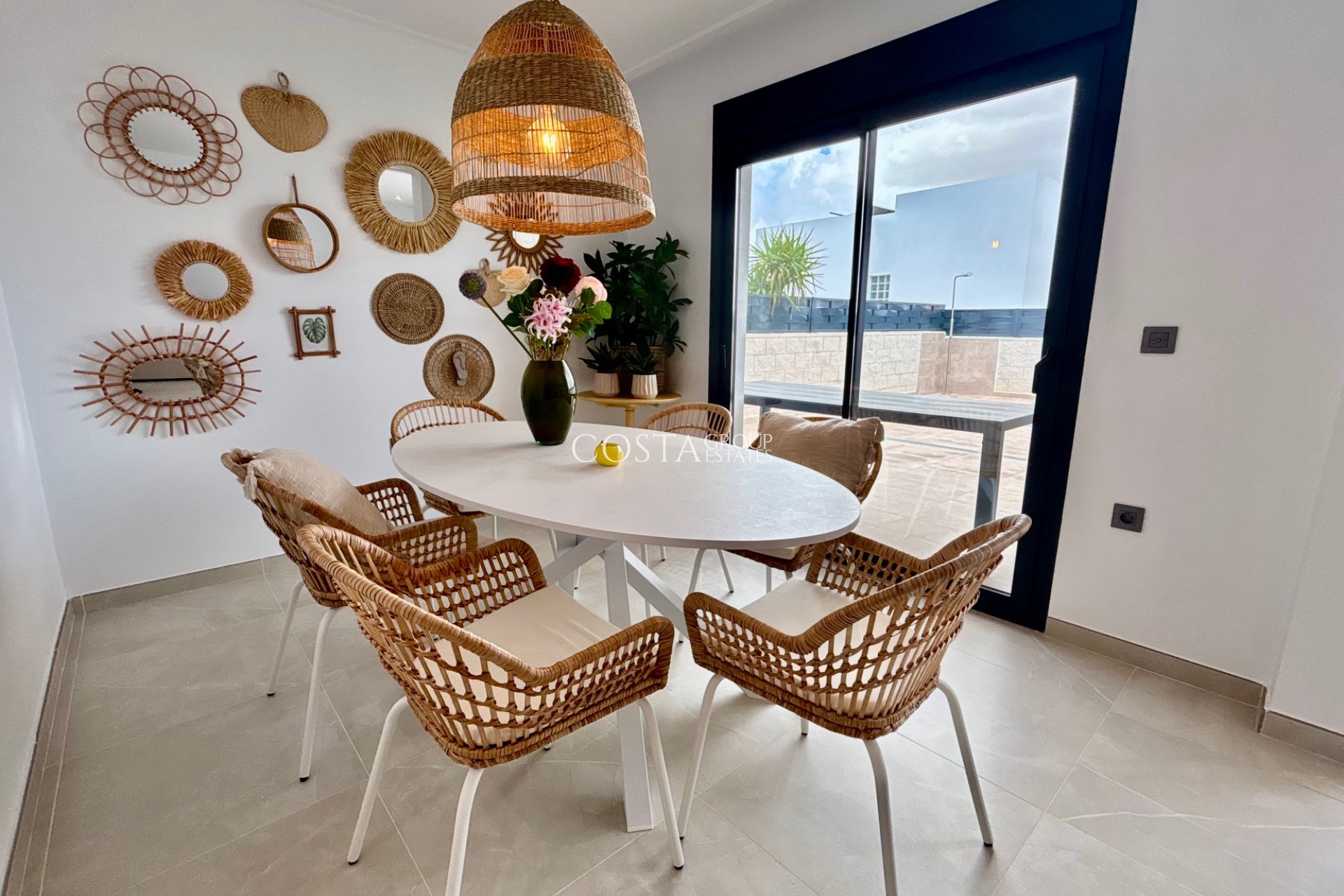 Nouvelle construction - Villa -
Benijofar