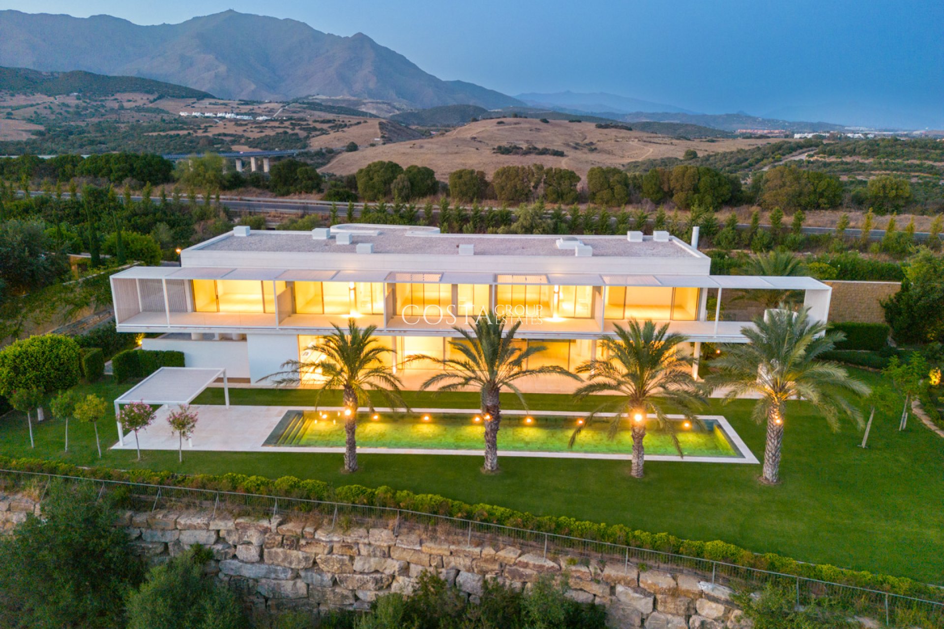 Nouvelle construction - Villa -
Casares