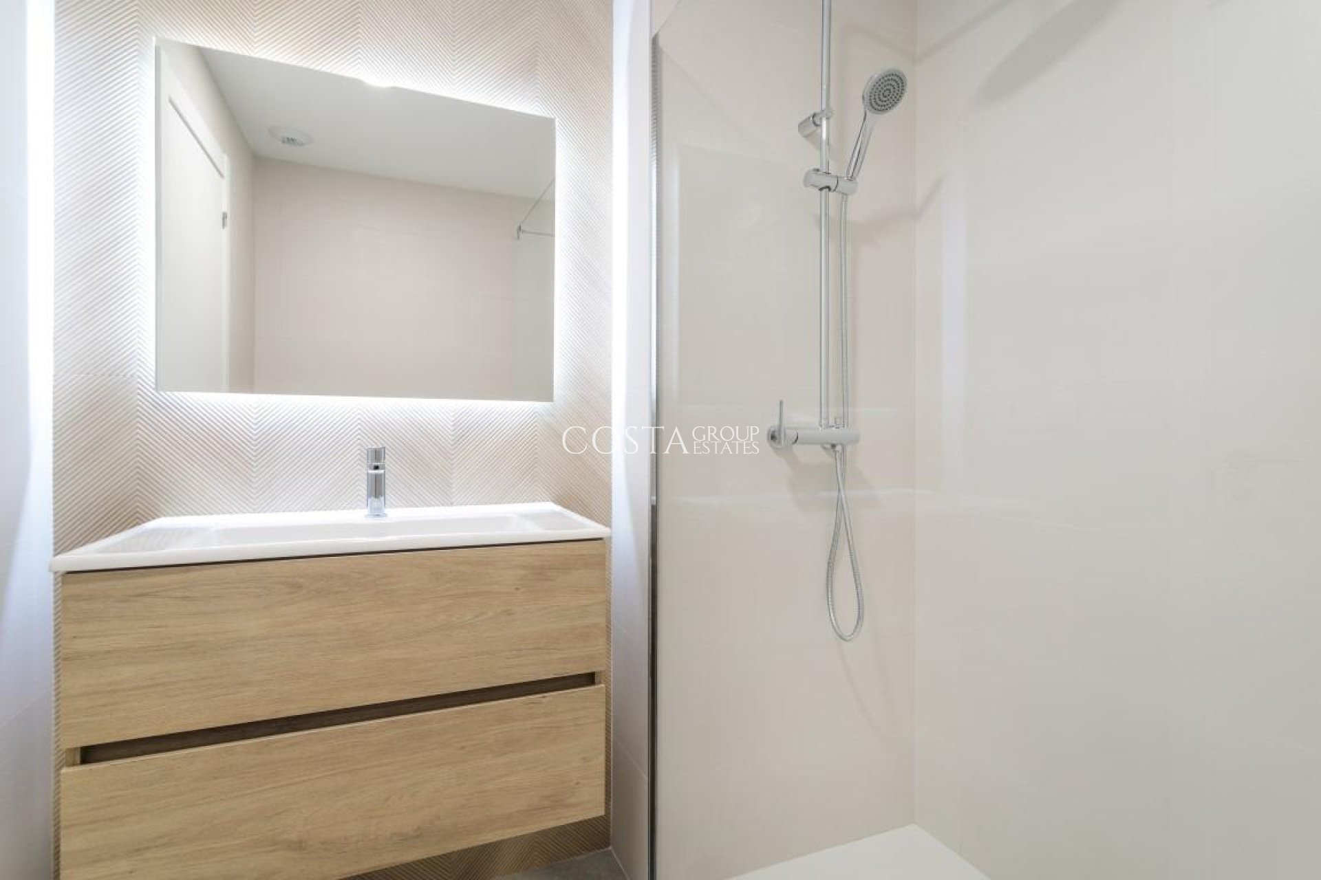 Nouvelle construction - Villa -
Finestrat