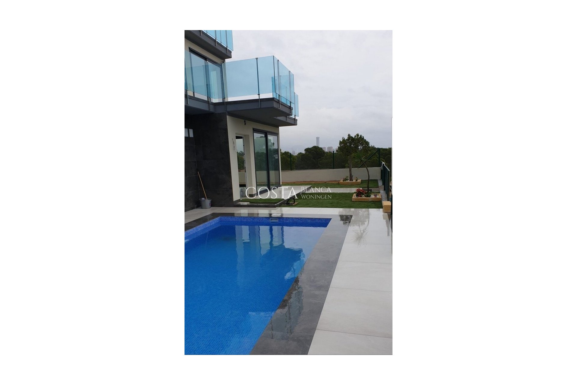 Nouvelle construction - Villa -
Finestrat
