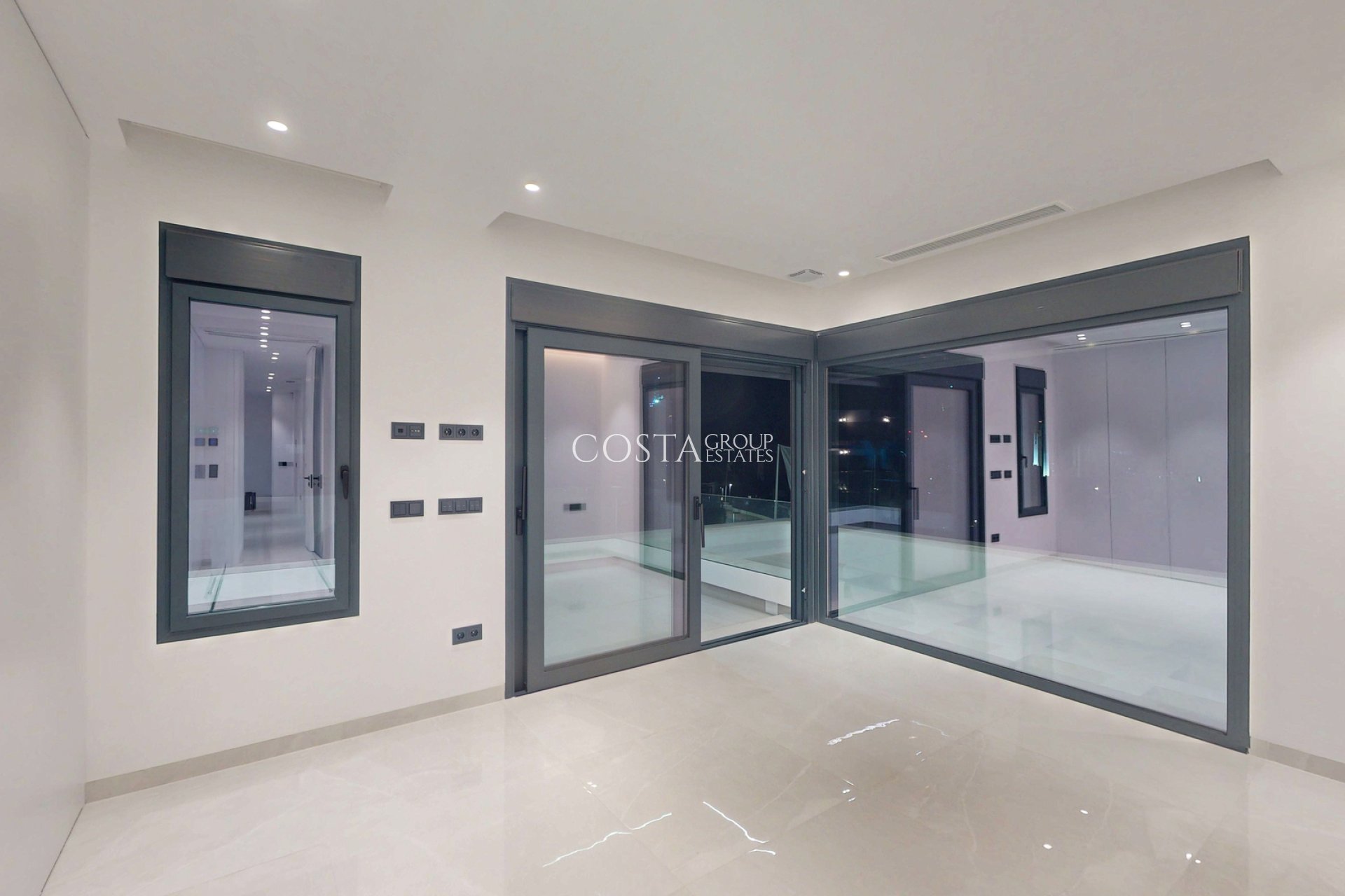 Nouvelle construction - Villa -
Finestrat