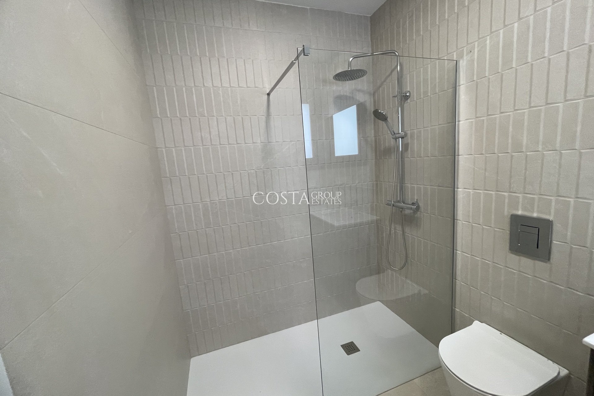 Nouvelle construction - Villa -
Heredades