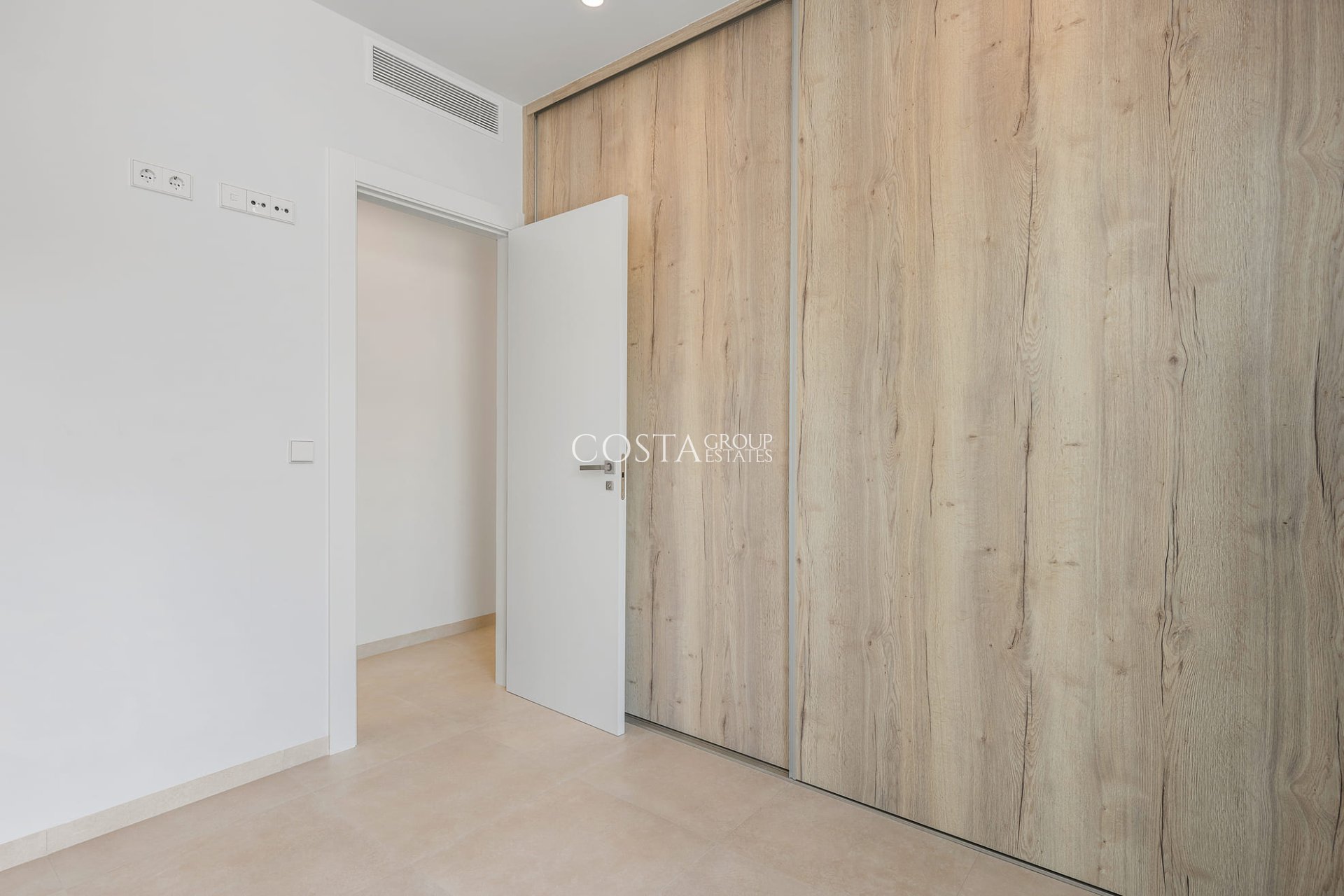 Nouvelle construction - Villa -
Los Alcazares - Los Alcázares