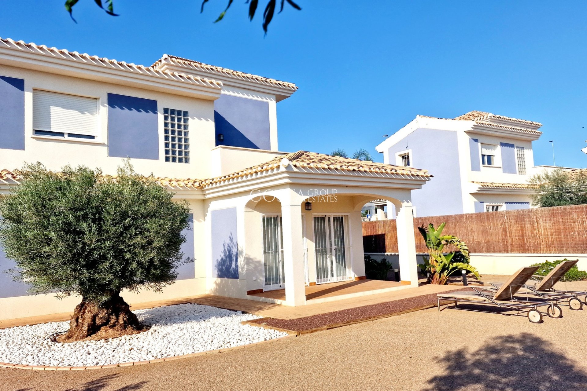 Nouvelle construction - Villa -
Purias