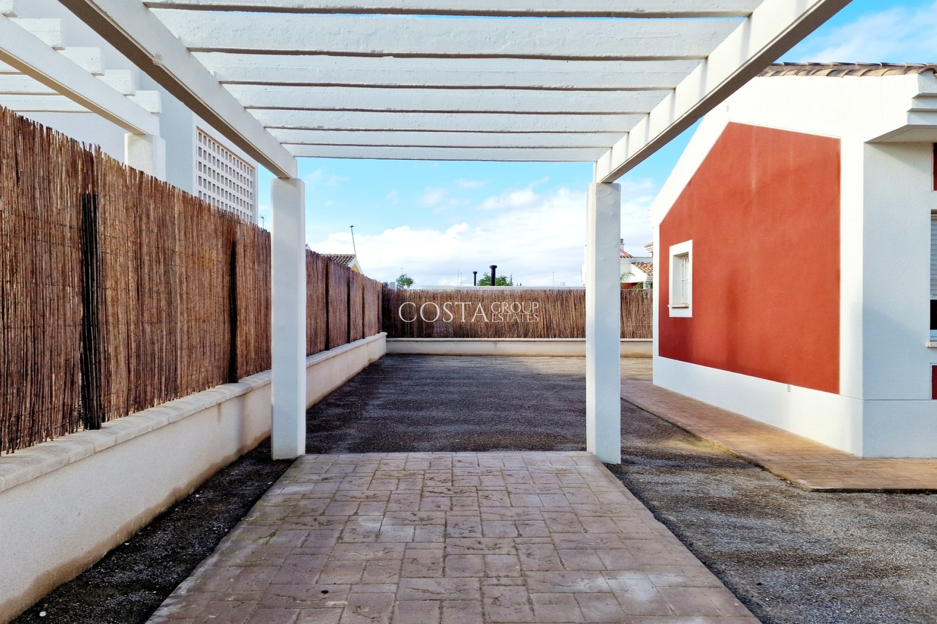 Nouvelle construction - Villa -
Purias