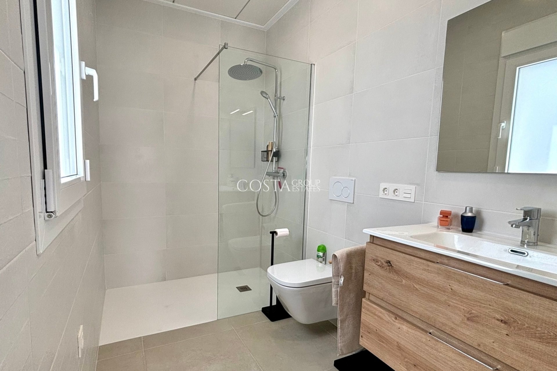 Nouvelle construction - Villa -
Rojales