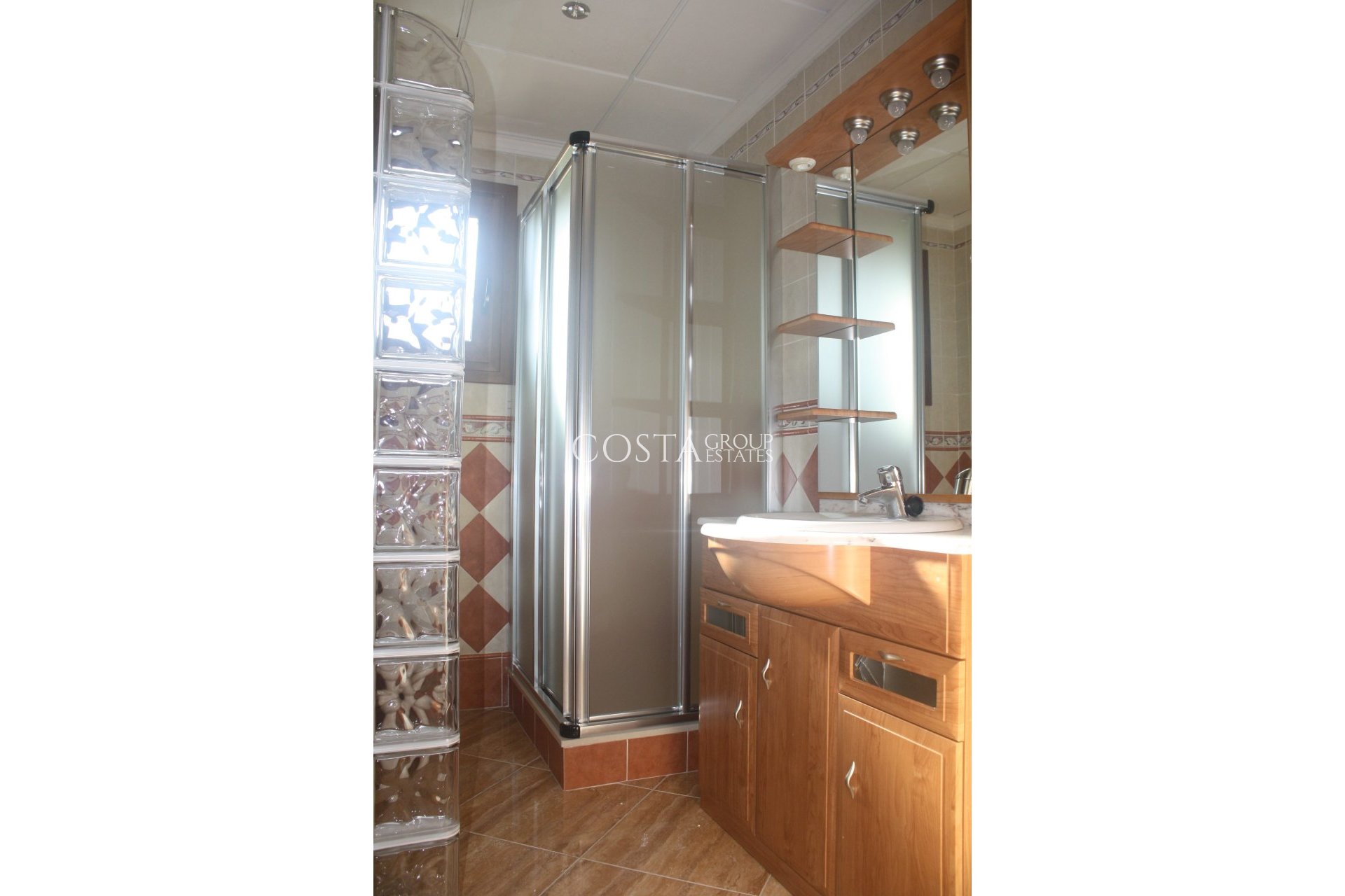 Nouvelle construction - Villa -
Torrevieja